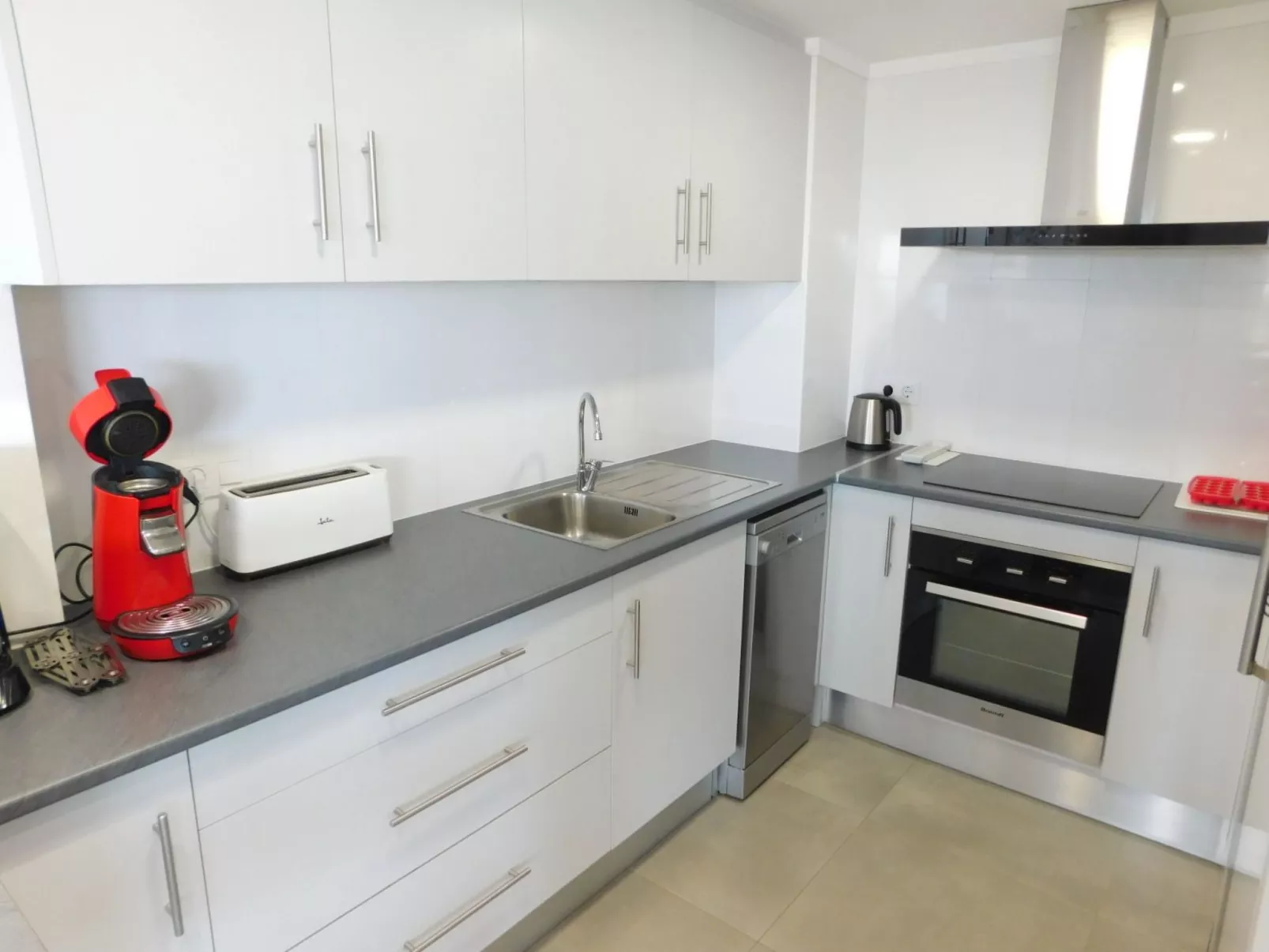 Appartement in Roses mit Großer Terrasse und Meerblick-Image-tags.info