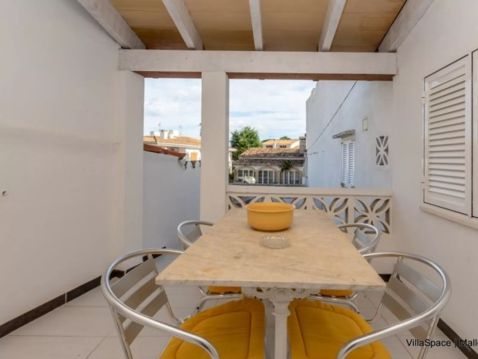 "Voramar Alt" mit Terrasse-Image-tags.info