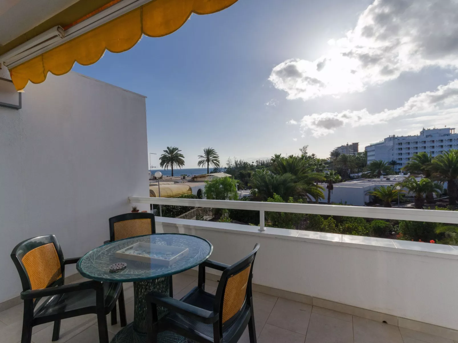 Terrassenwohnung mit zwei Schlafzimmern am Strand