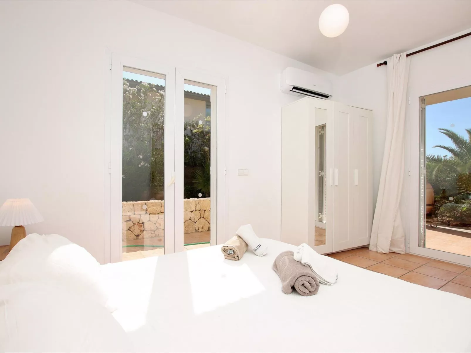 Schöne Villa mit Meerblick-Image-tags.info