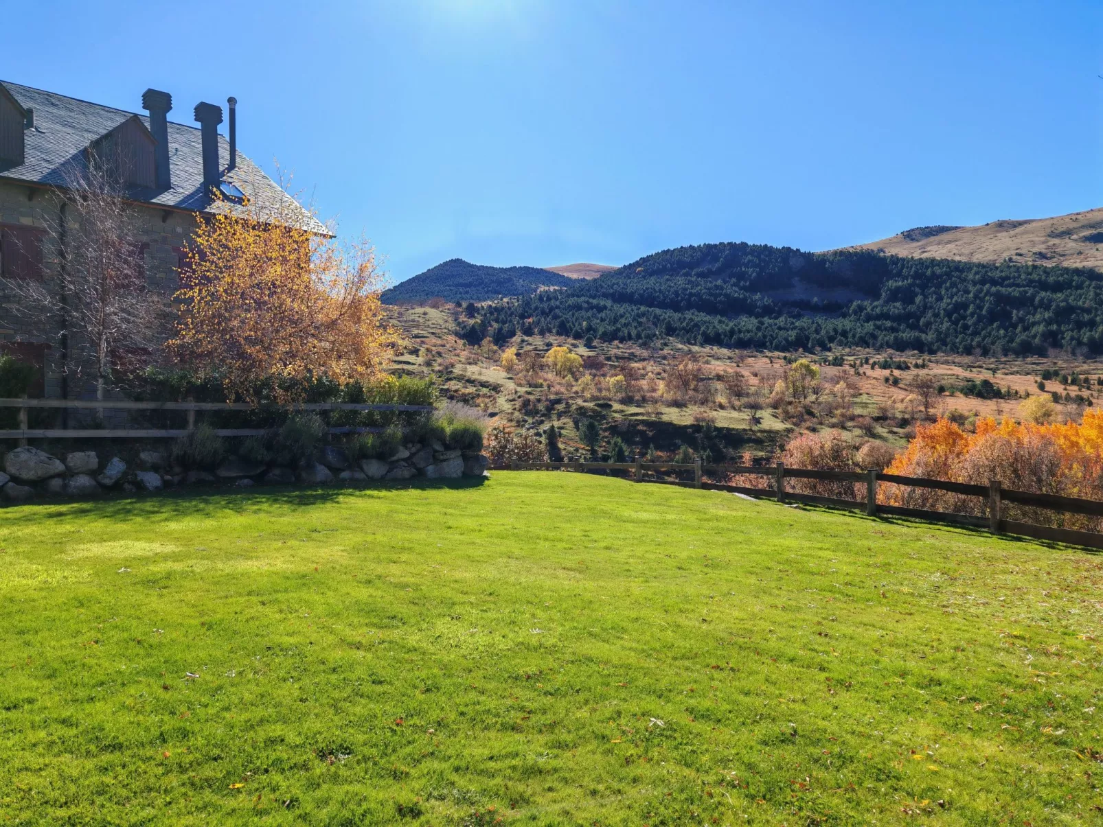 Wohnung mit privatem Garten und gemütlichem Puig Falcó 2 Vall de Boí-Buiten