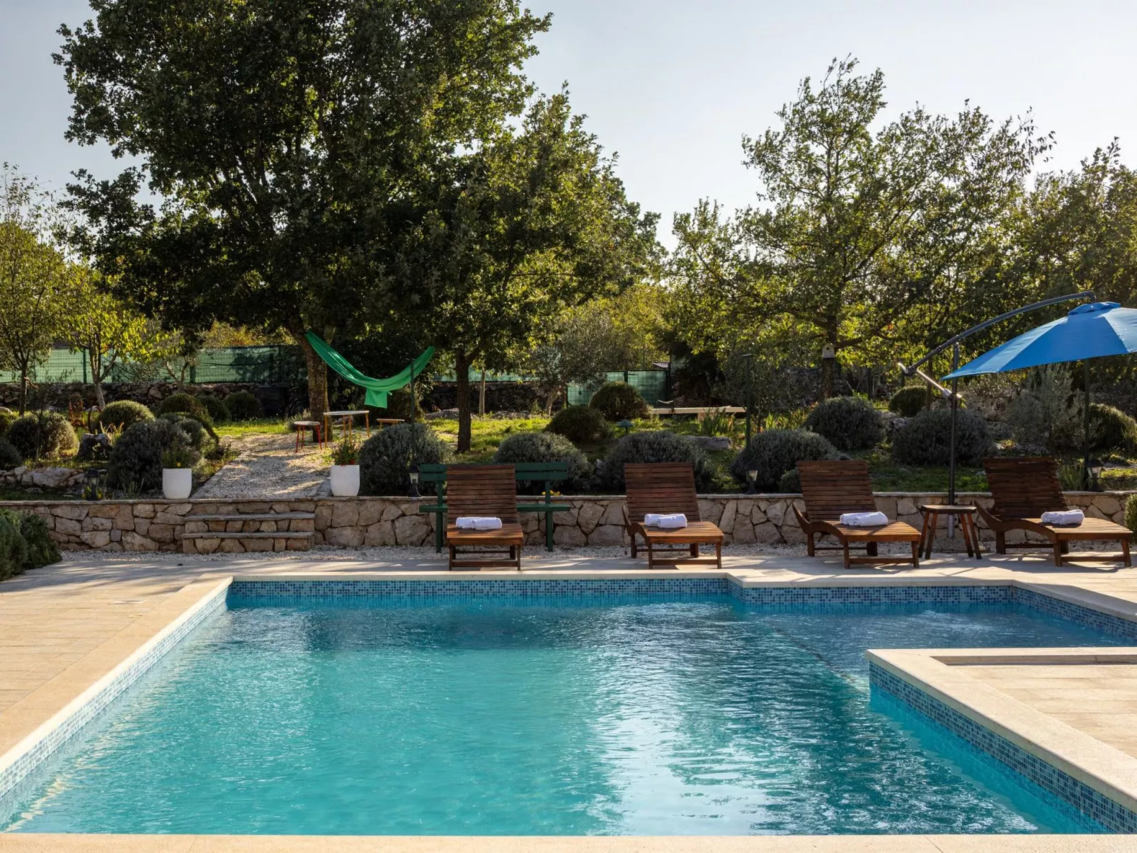 Villa Mirkov San-Buiten