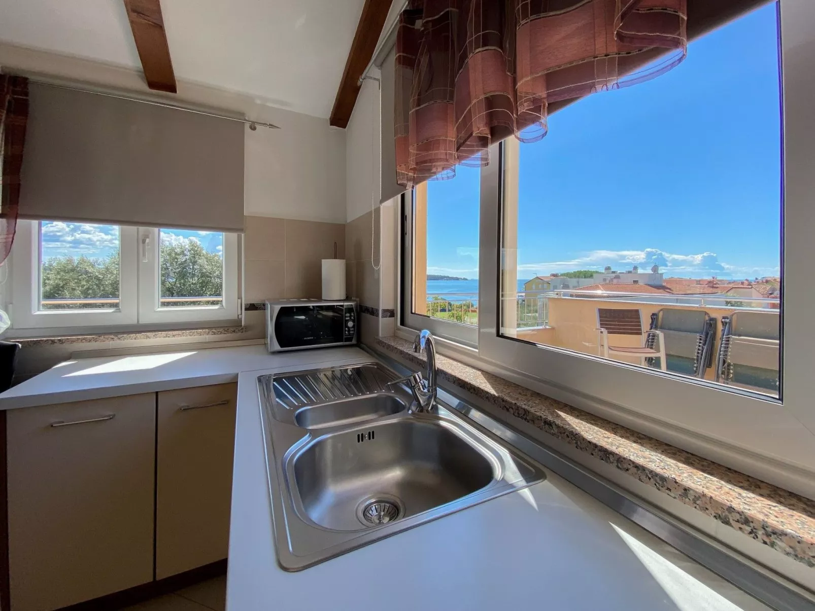 Sabina-Image-tags.info