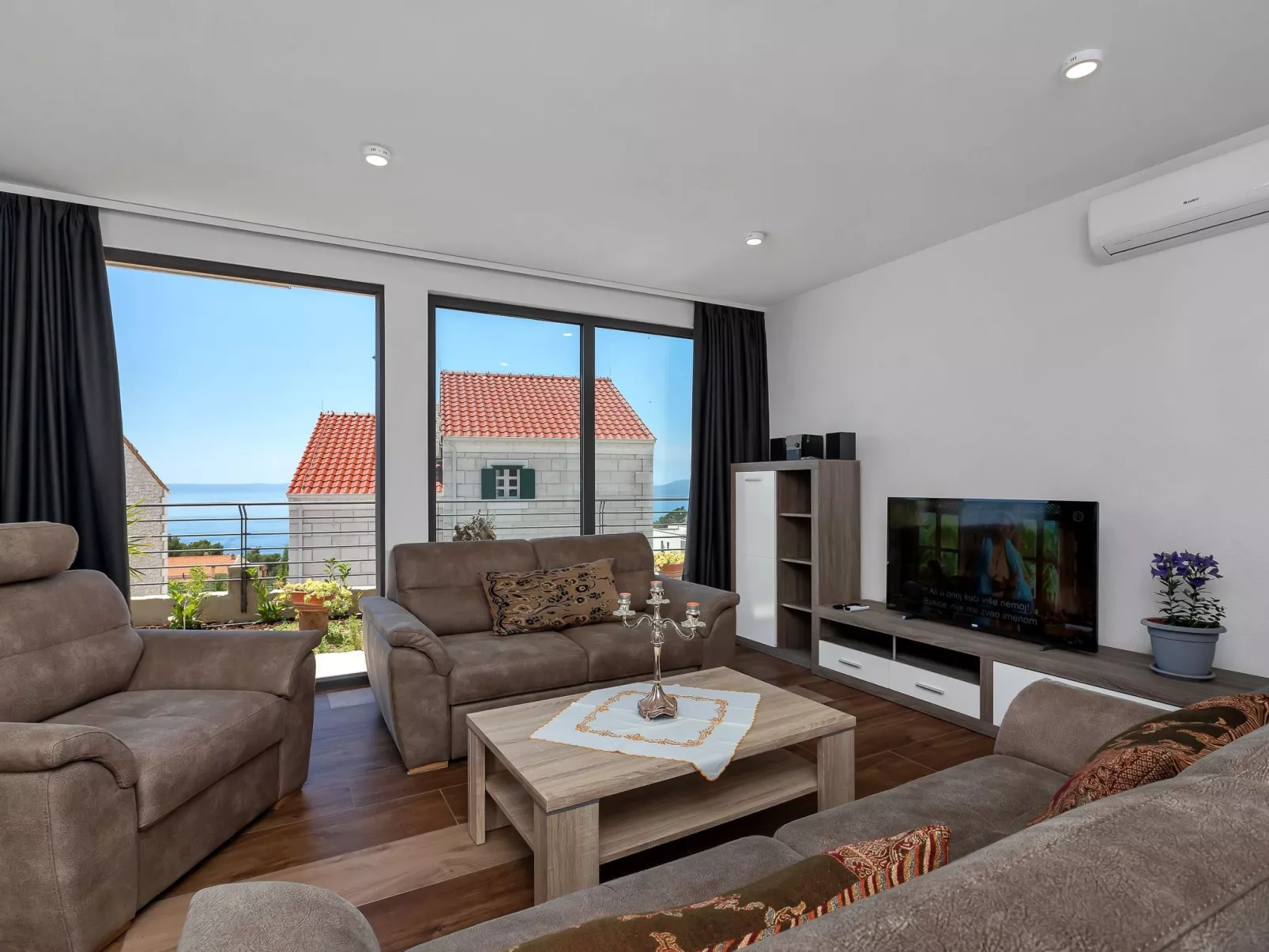 Moderne Villa Smart mit Pool und Meerblick-Binnen