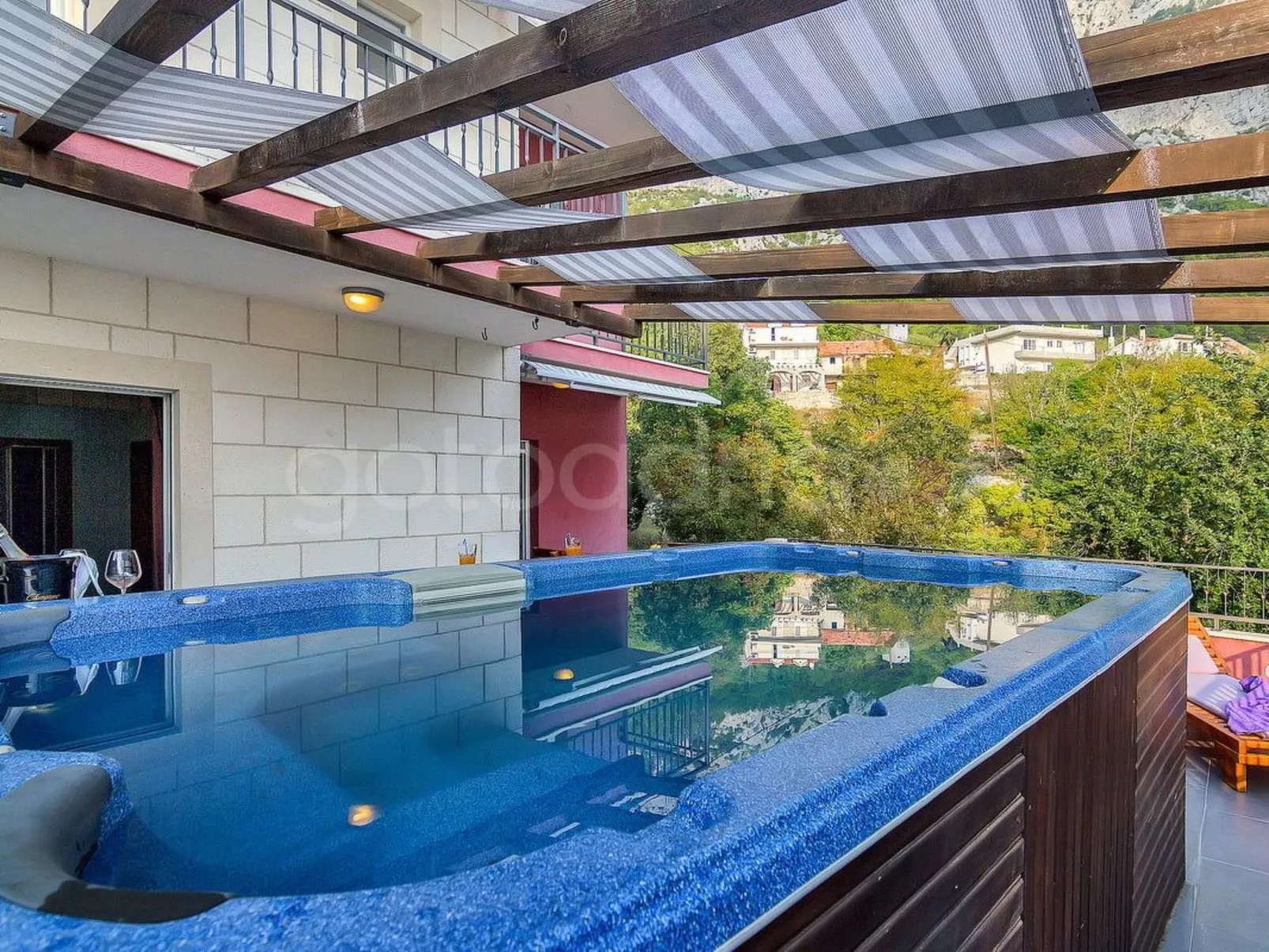 Mit Whirlpool-Buiten