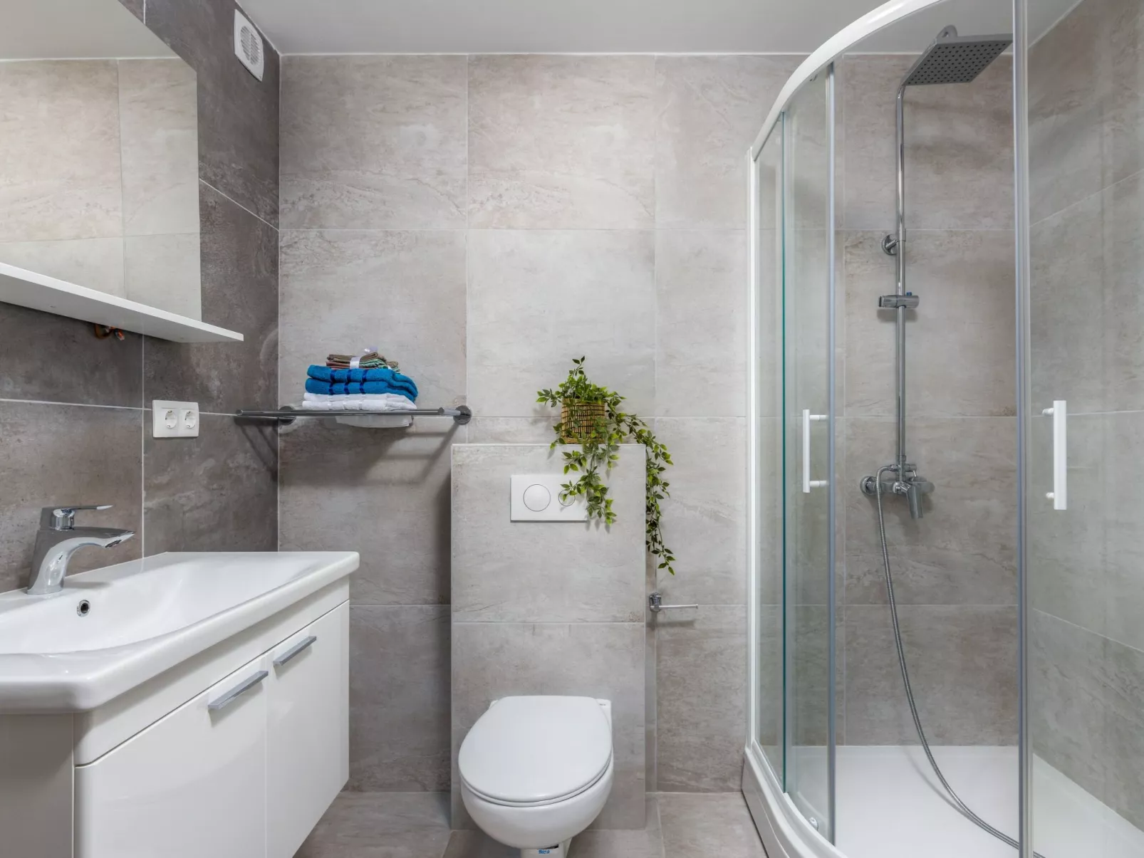 Moderne Wohnung in Crikvenica mit Pool-Image-tags.info