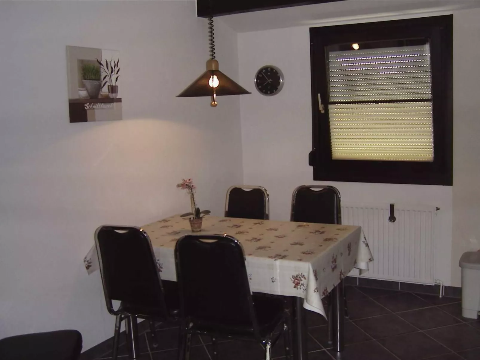 In Burhave mit Terrasse und Grill-Binnen