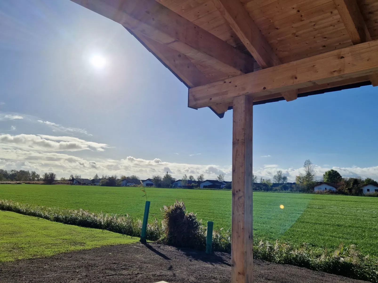 G10 Ferienhaus mit Wiesenblick in Eckwarderhörne-Buiten