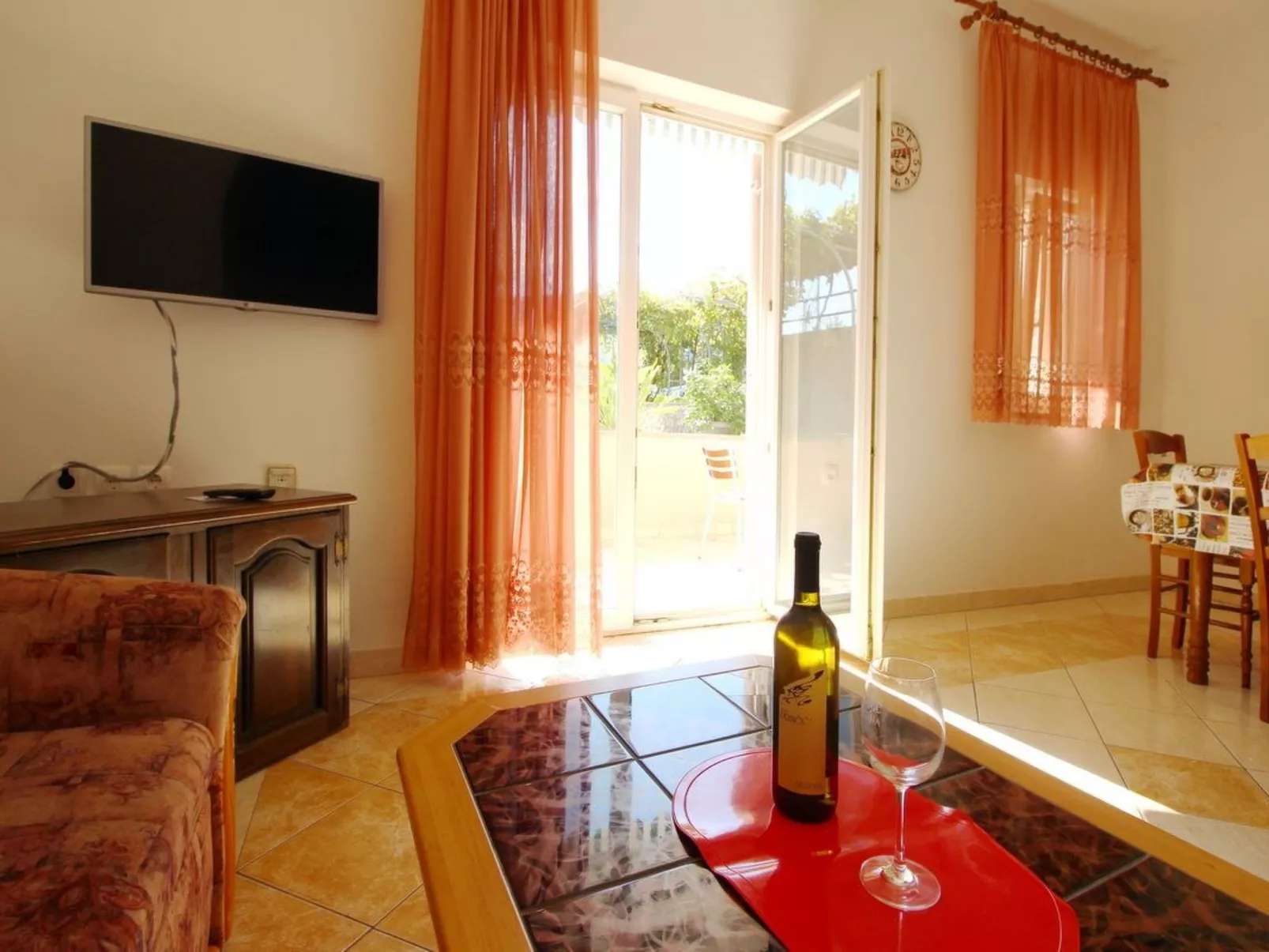 Schöne Wohnung in Baška mit Eigener Terrasse