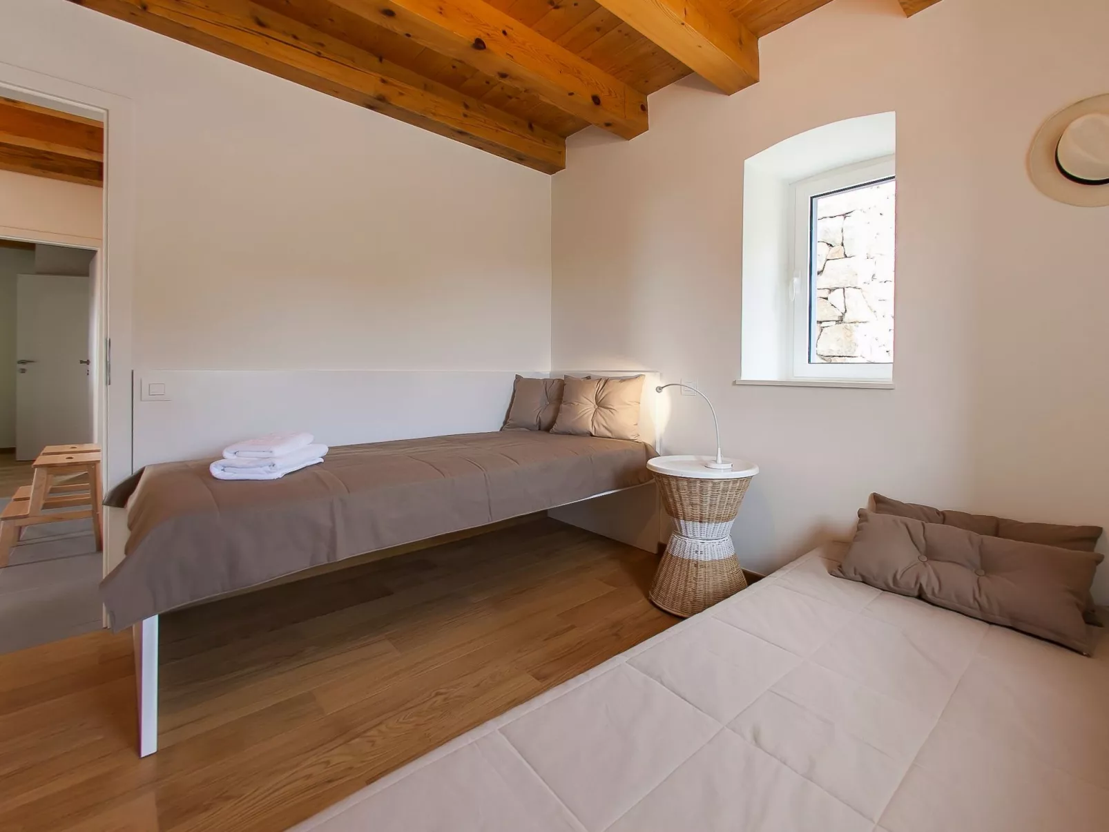 Villa Ella mit Infinity-Pool-Binnen