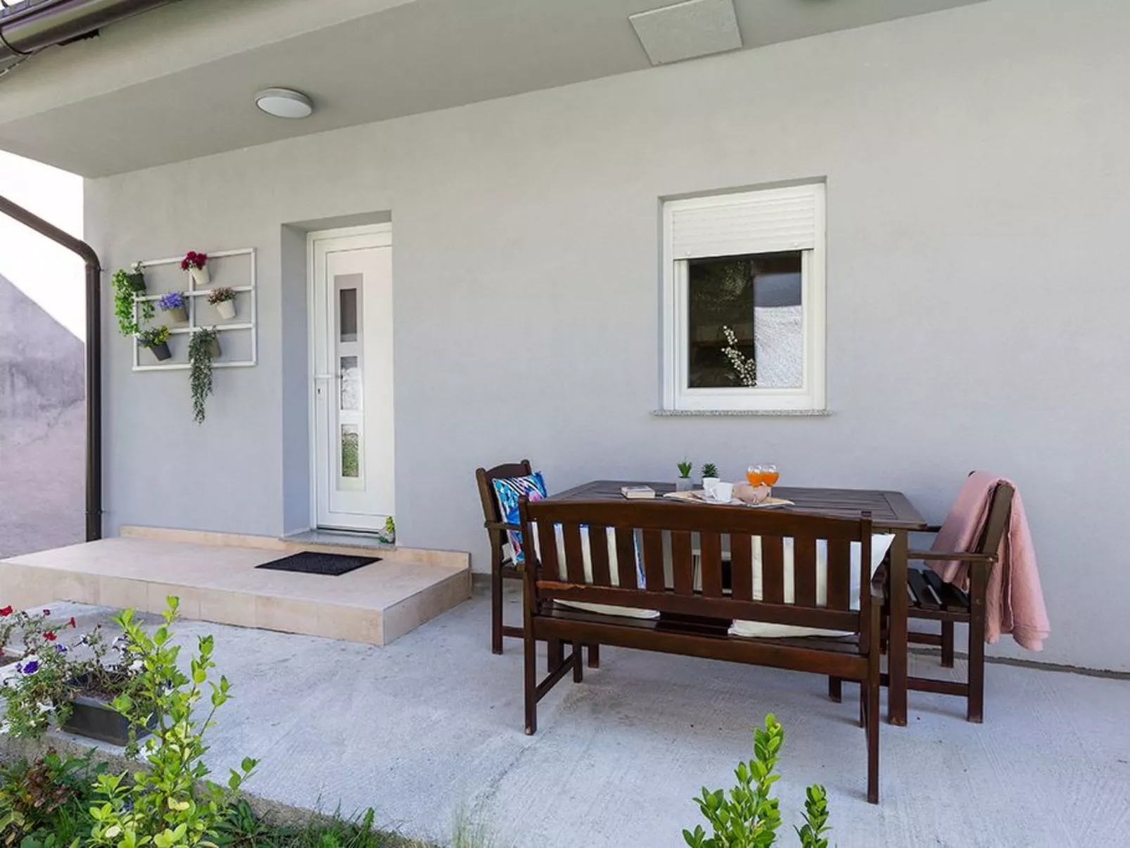 Anna in Lokve-Image-tags.info