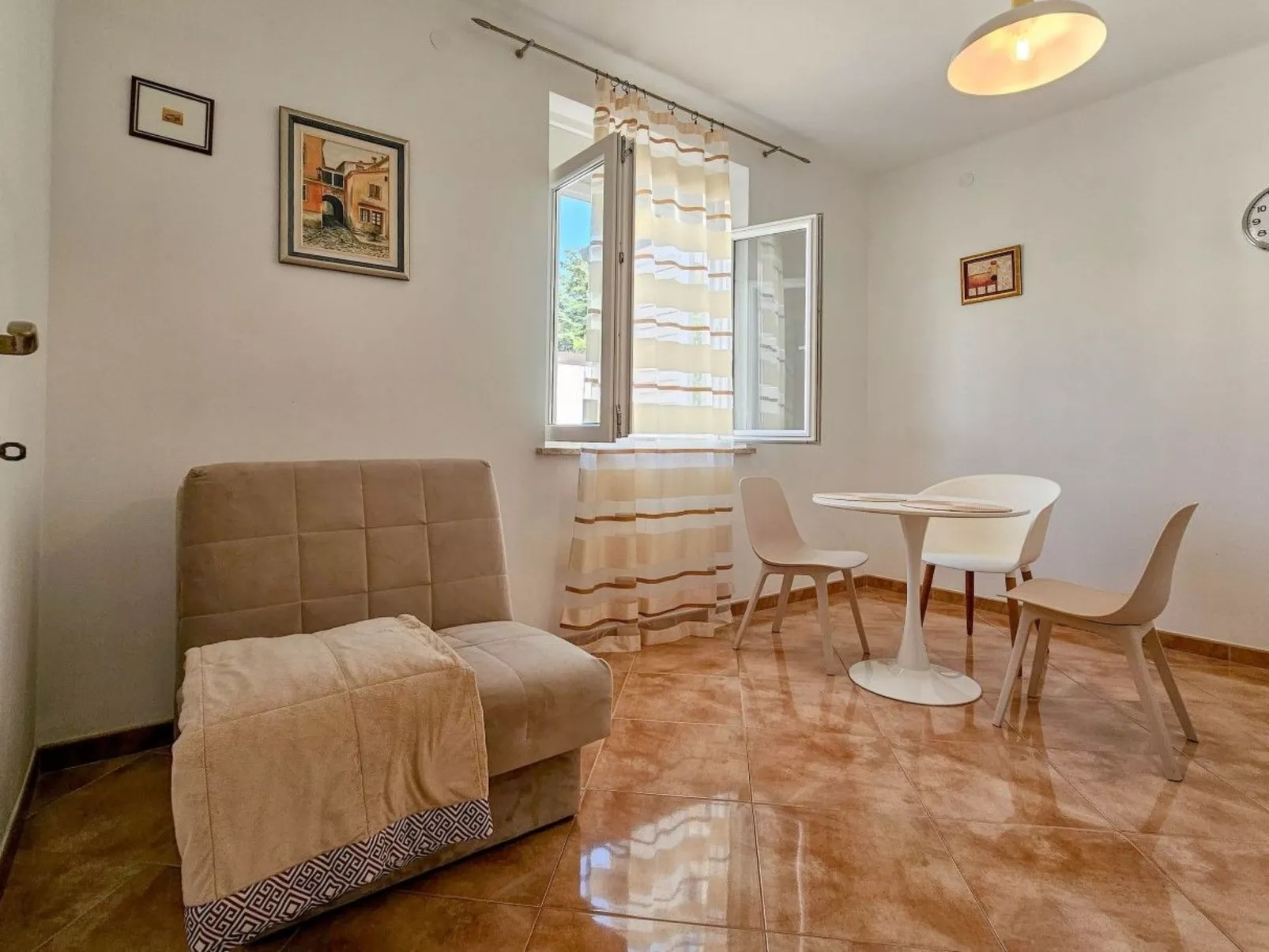 Wohnung "Viviana" direkt am Strand - Binnen