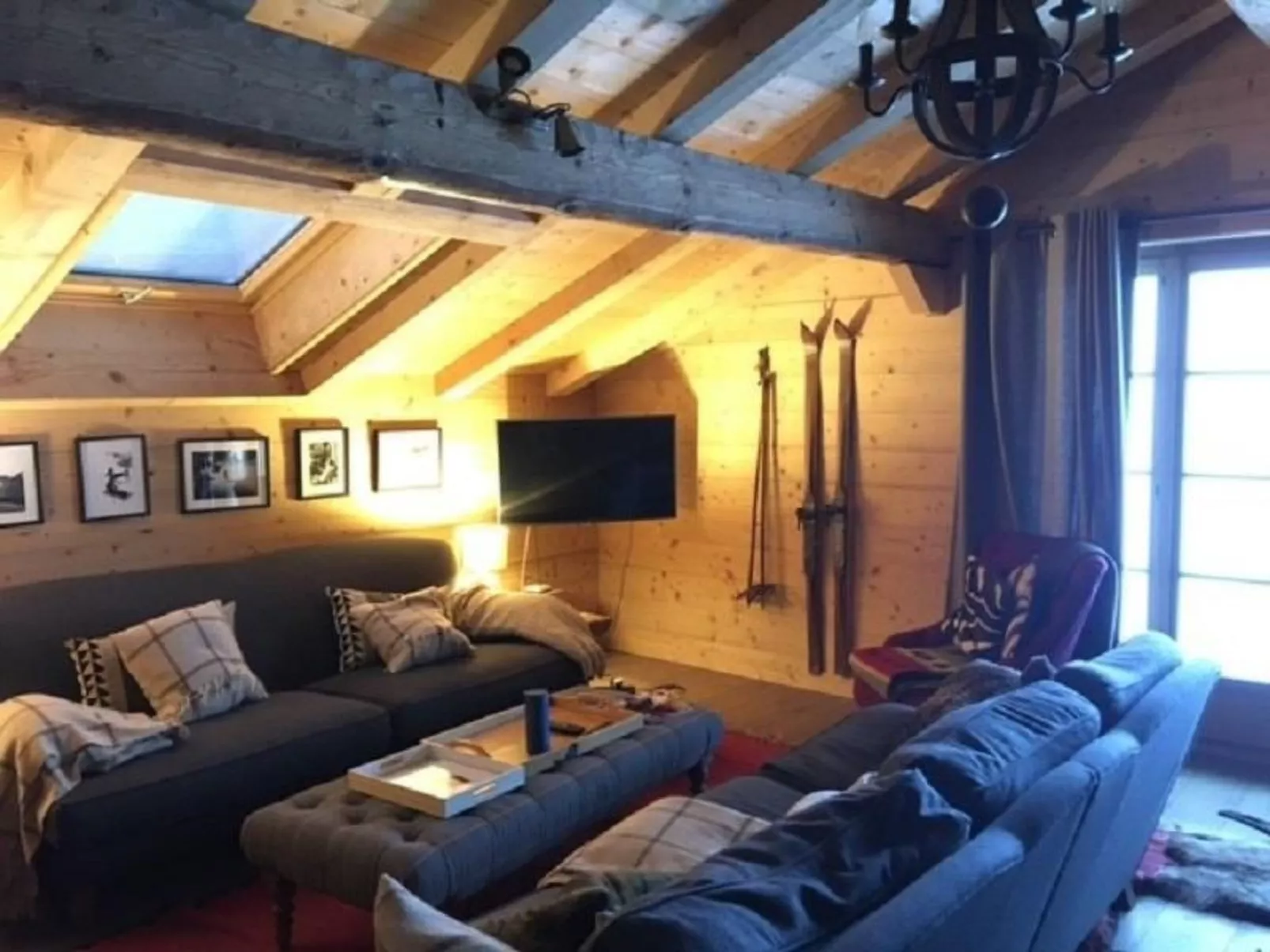 Authentisches Schweizer Alpenchalet aus dem 18. Jh.-Binnen