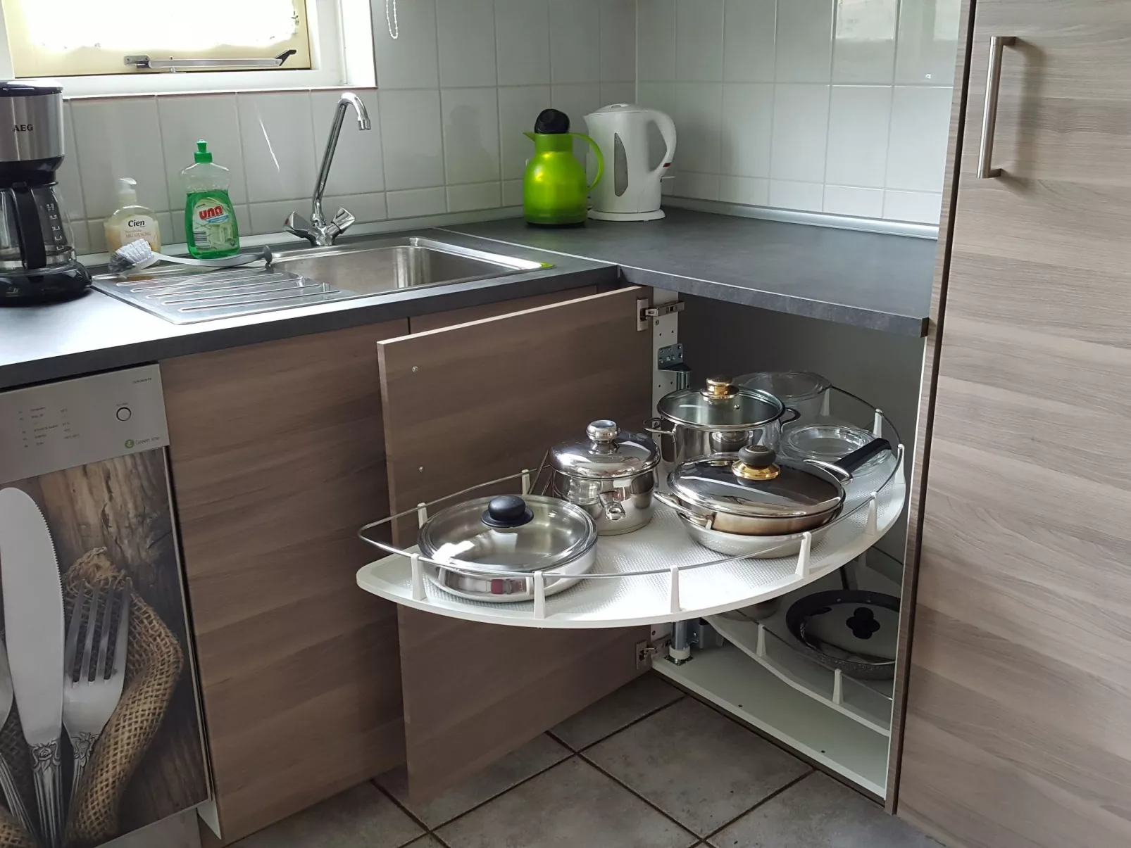 Gemütliches Haus mit komplett umzäuntem Garten-Binnen