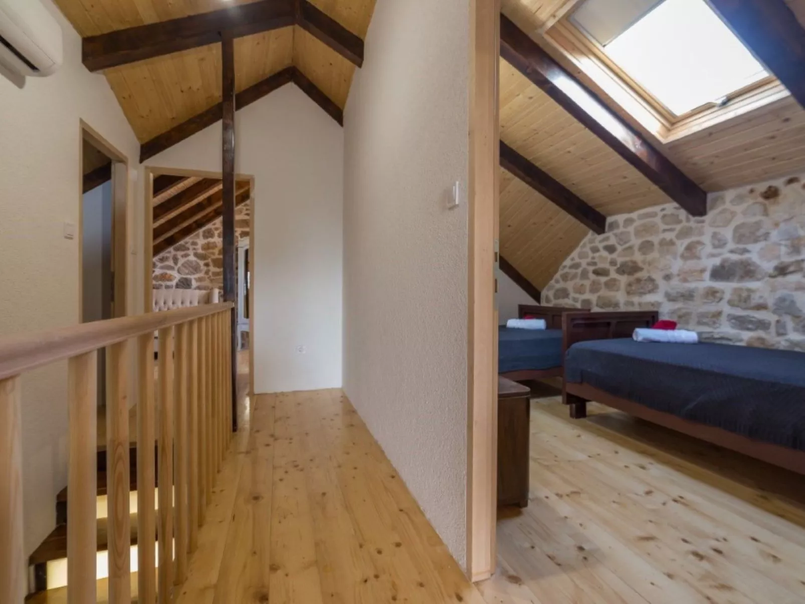 Charmante Ferienvilla Krka-Buiten