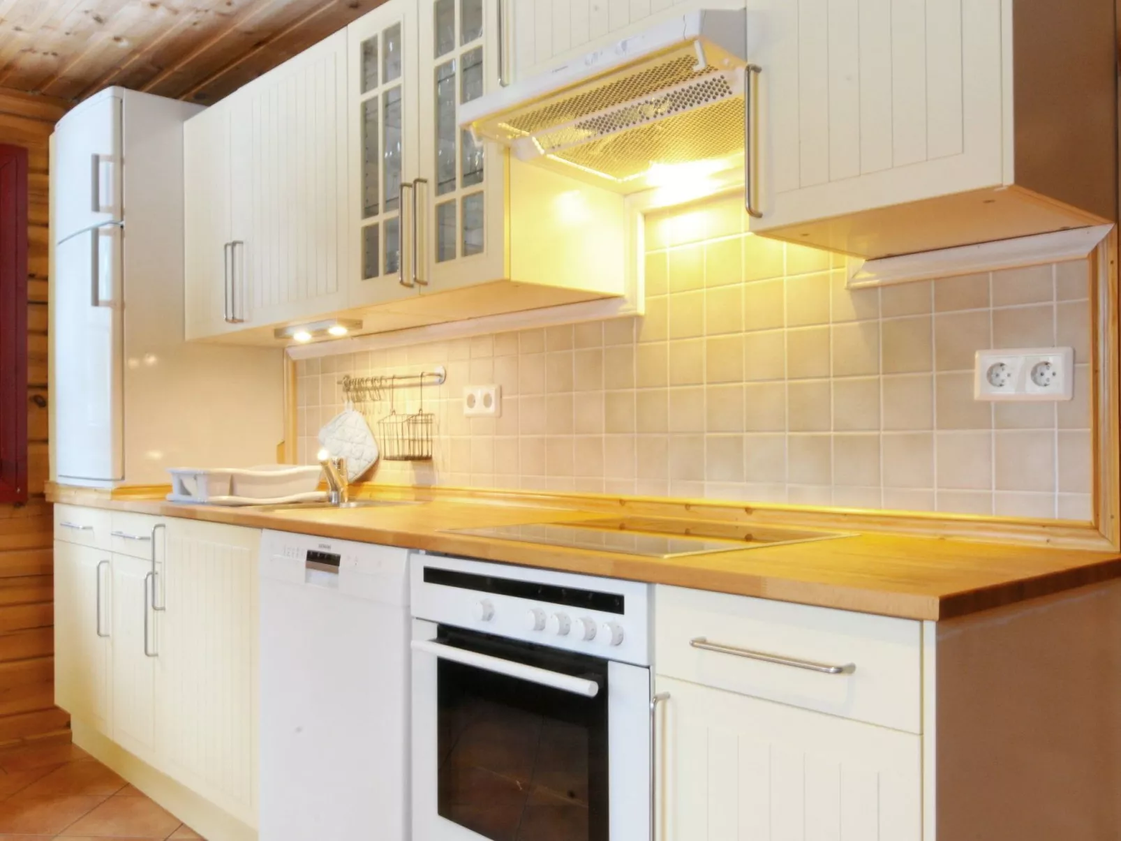 Charmantes Blockhaus, Sauna und Kamin-Binnen