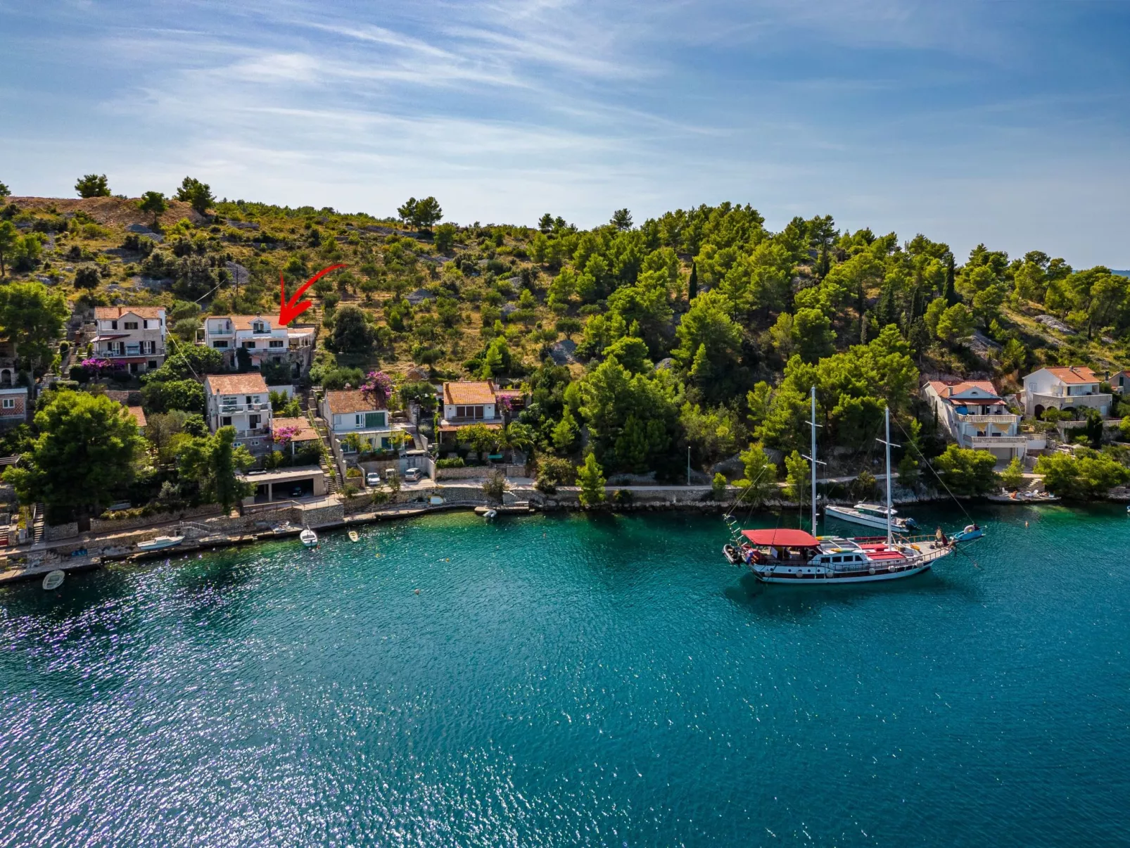 Villa Tudor mit atemberaubender Aussicht-Buiten
