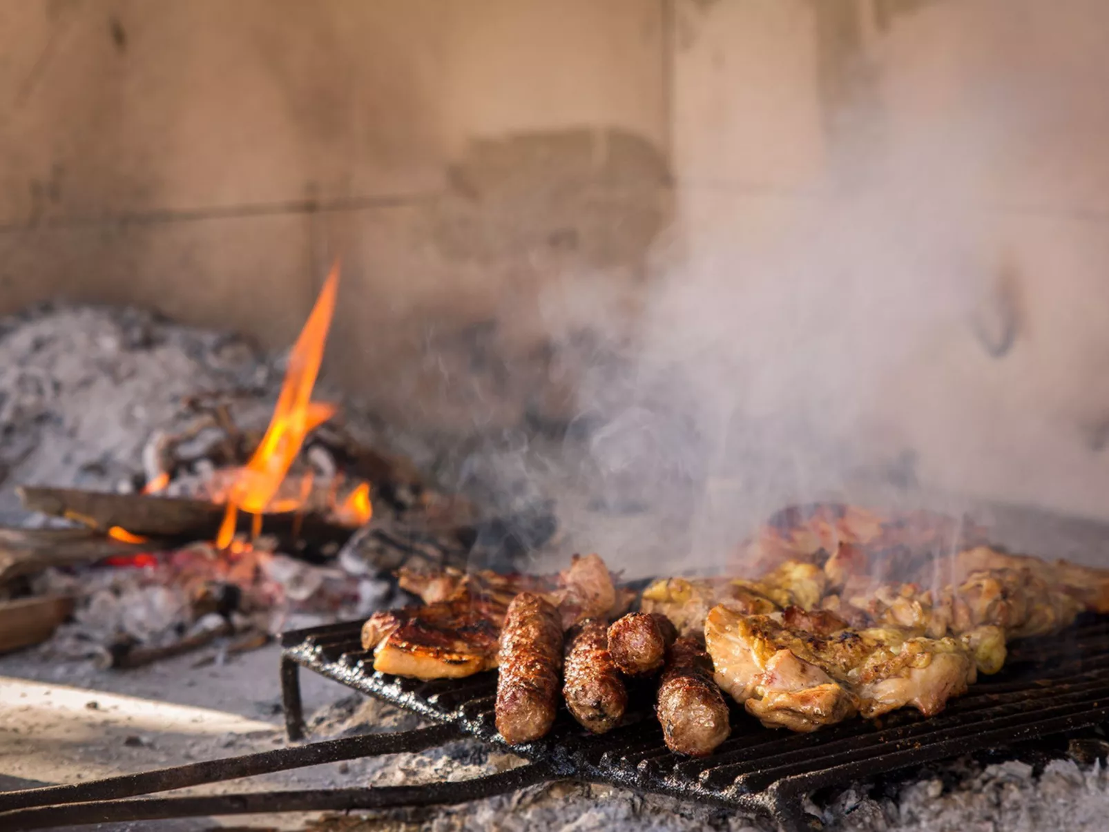 Stipanovi Dvori mit Bergblick-Buiten