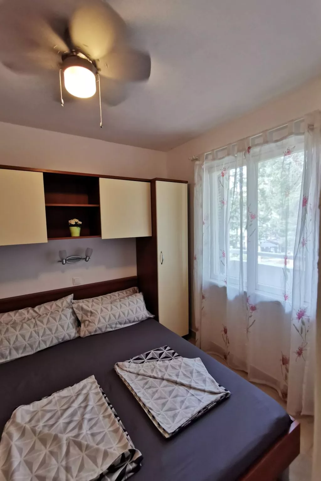 Apartment Bella mit Balkon und Terrasse in Necujam-Binnen