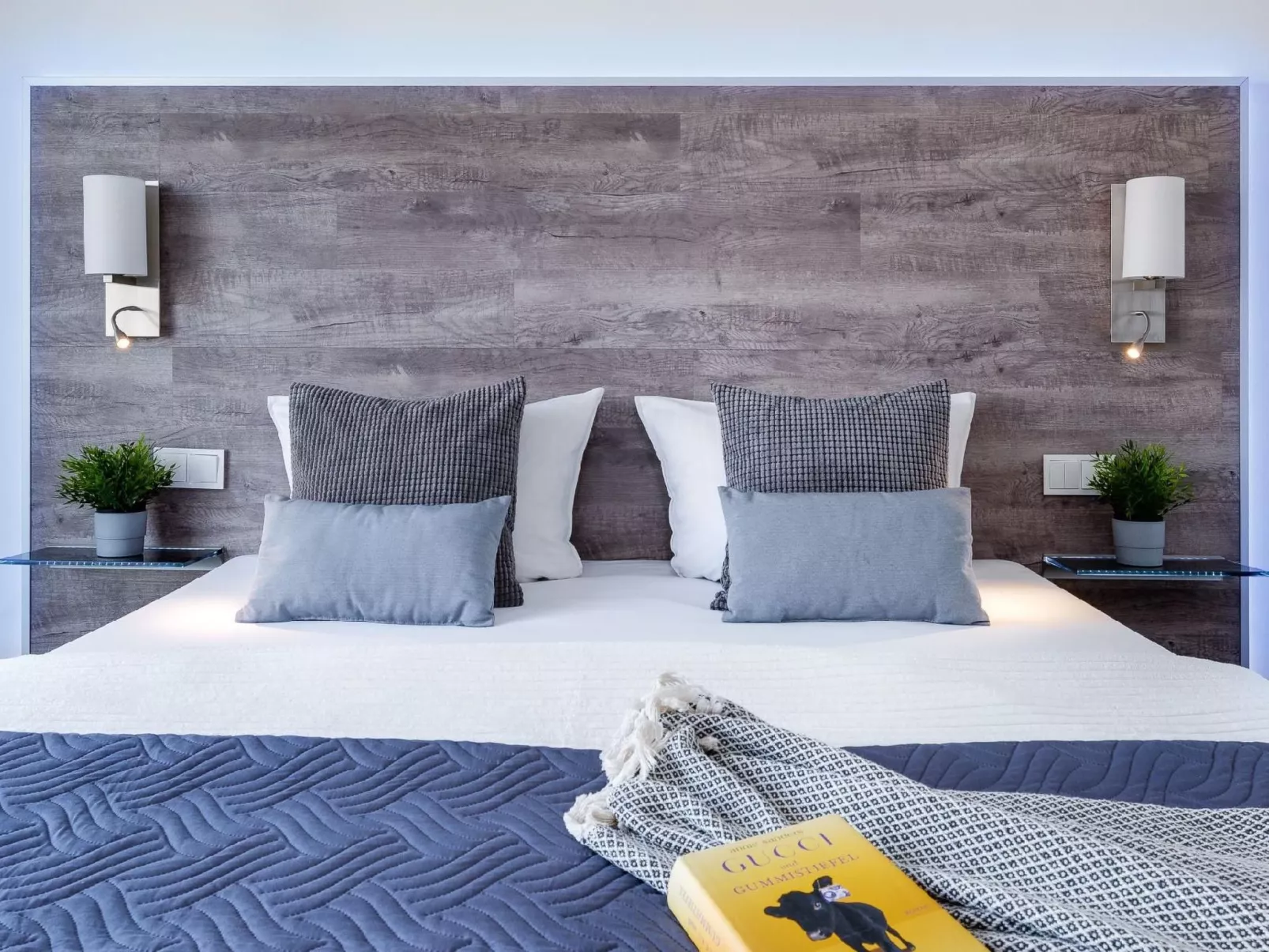 Fewo Kapitän James Cook, E-Ladesäule, Wasserbett-Binnen