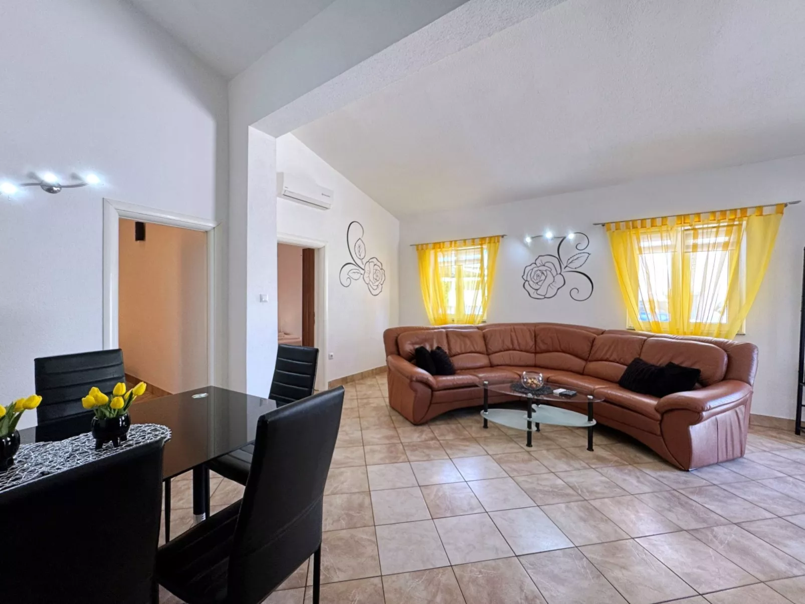 Apartment TOP 2-Image-tags.info