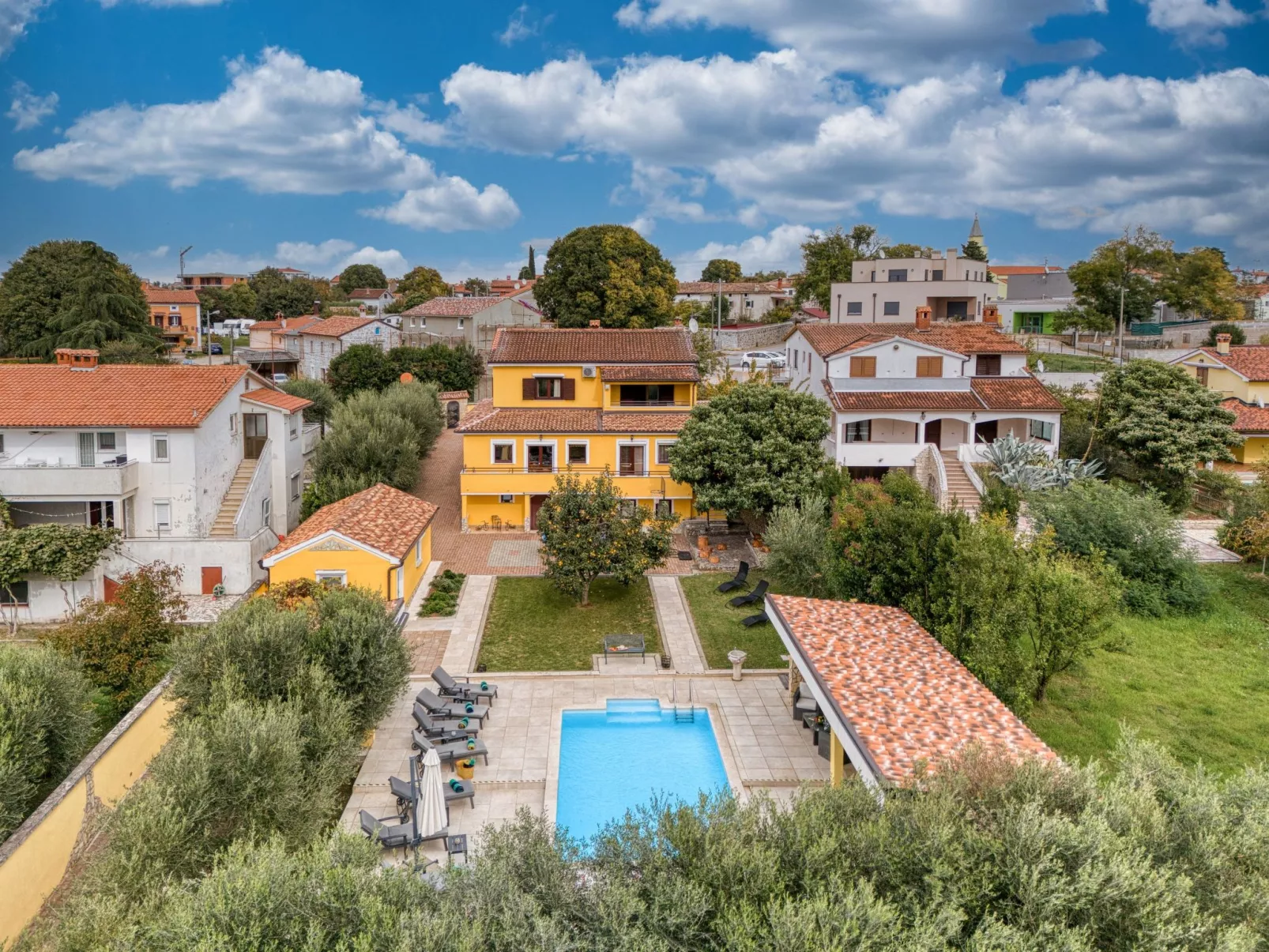 Charmante Familienvilla für 14 Personen in der Nähe von Porec-Buiten