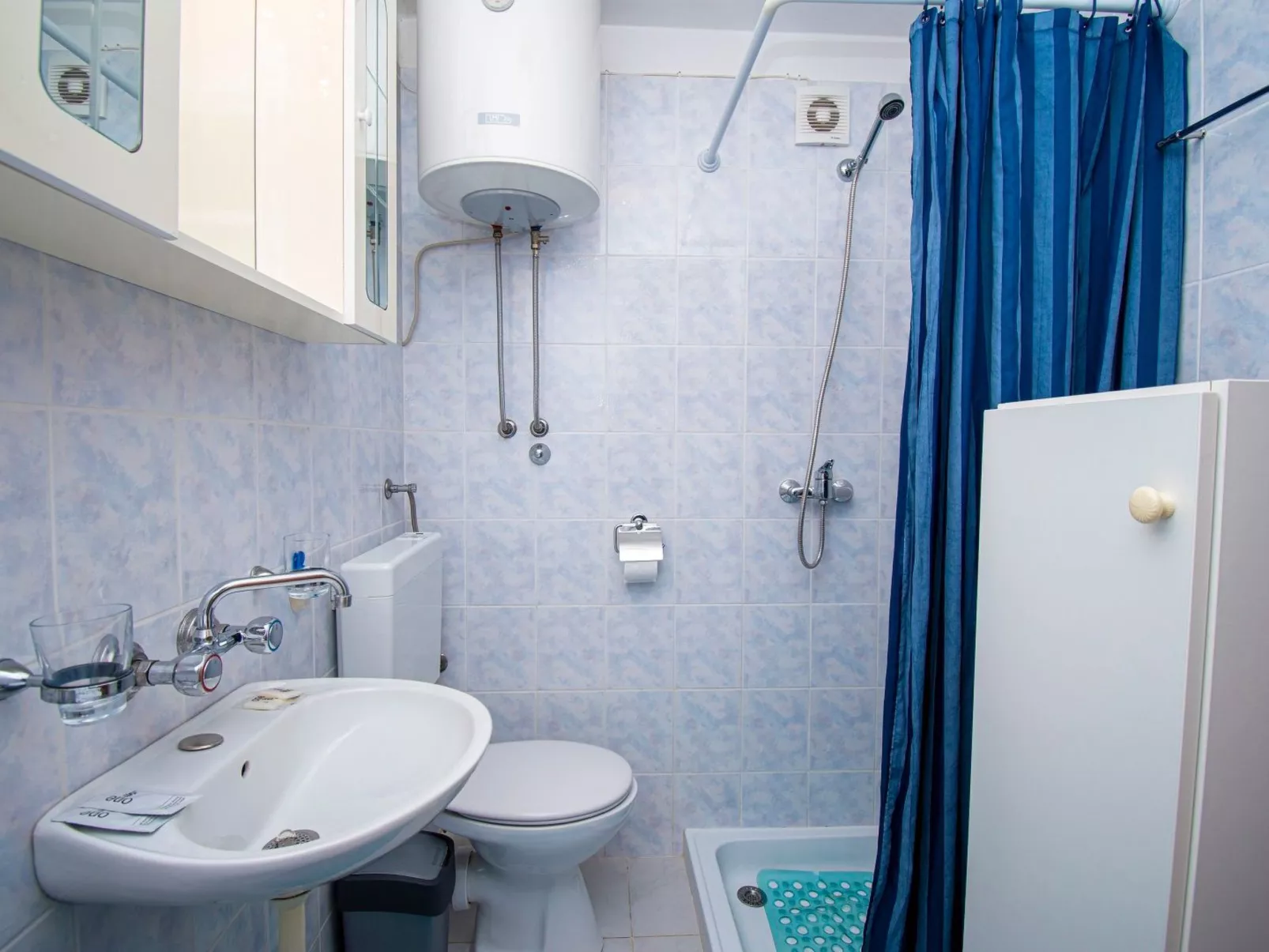 Ruhig und gemütlich 2BR Wohnung in der Nähe des Strandes-Binnen