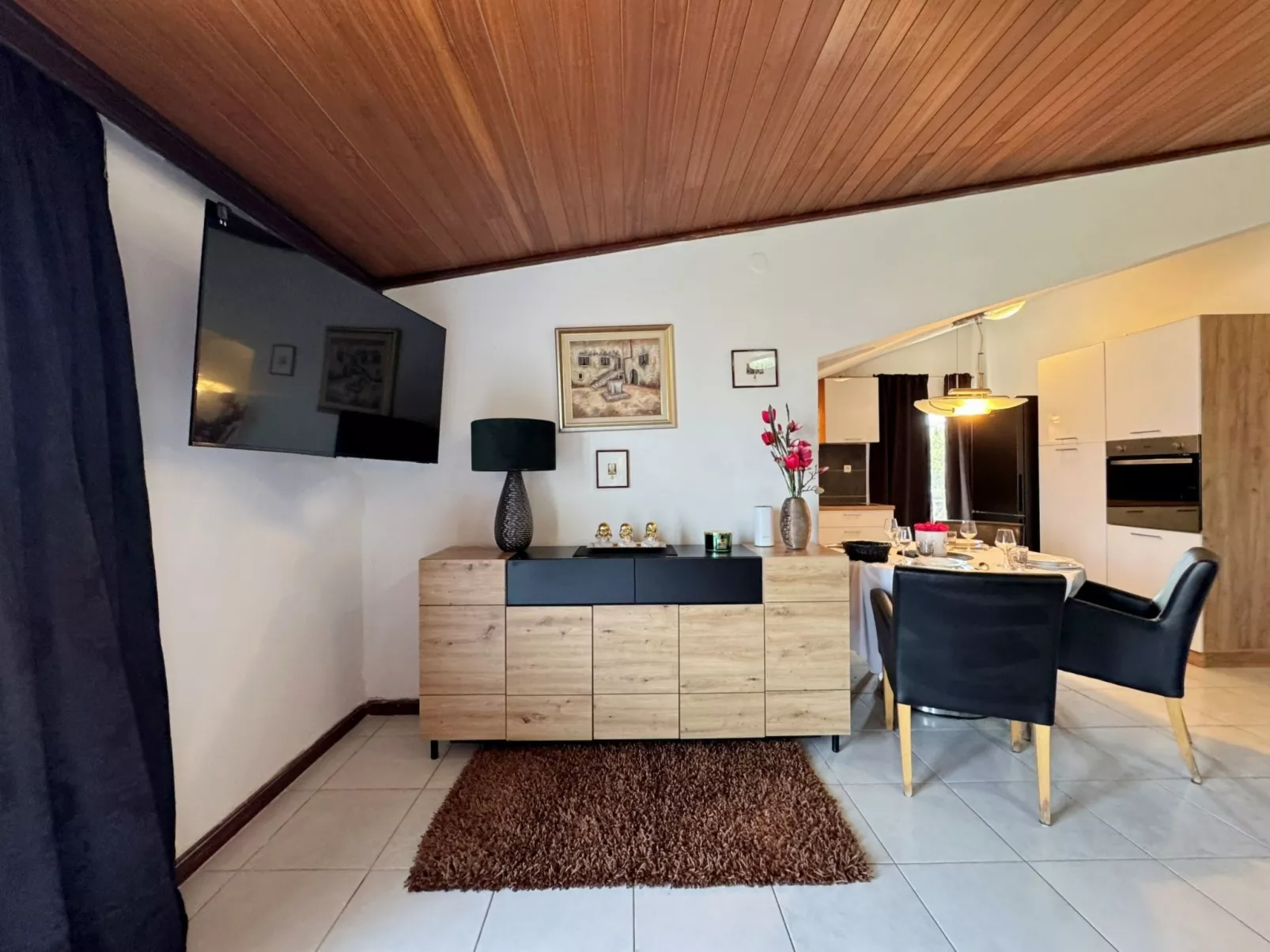 Apartment Lure - Binnen