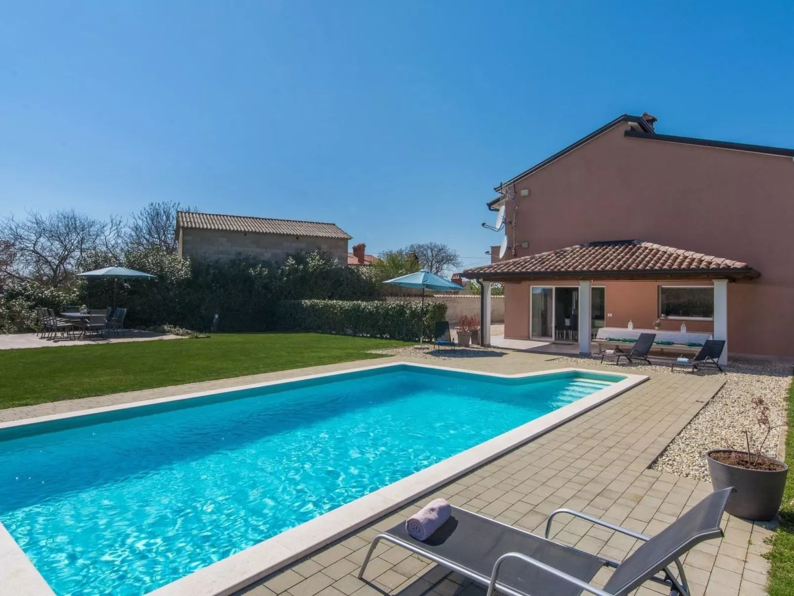 Ferienvilla "Villa Perhat" mit eigenem Pool