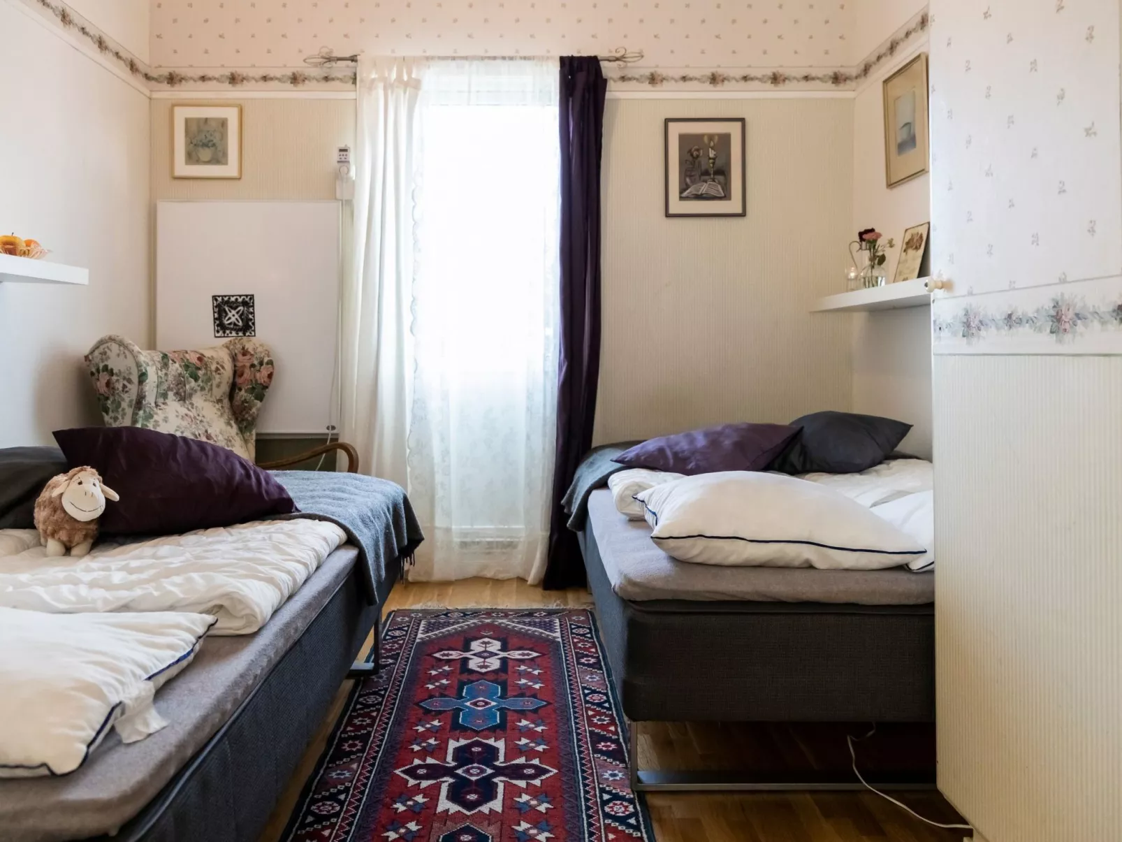 Rosenapartment-Binnen