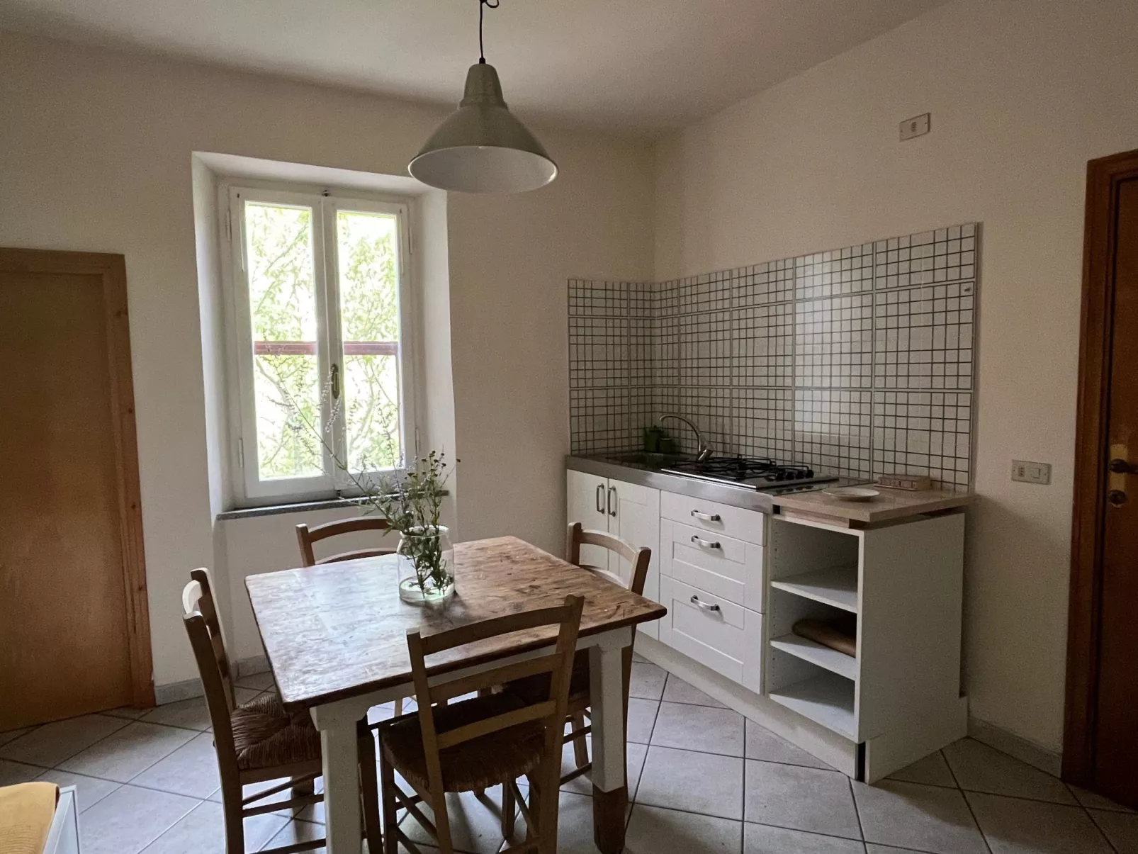 Angenehme Wohnung in Gli Alzi mit Privatparkplatz-Binnen