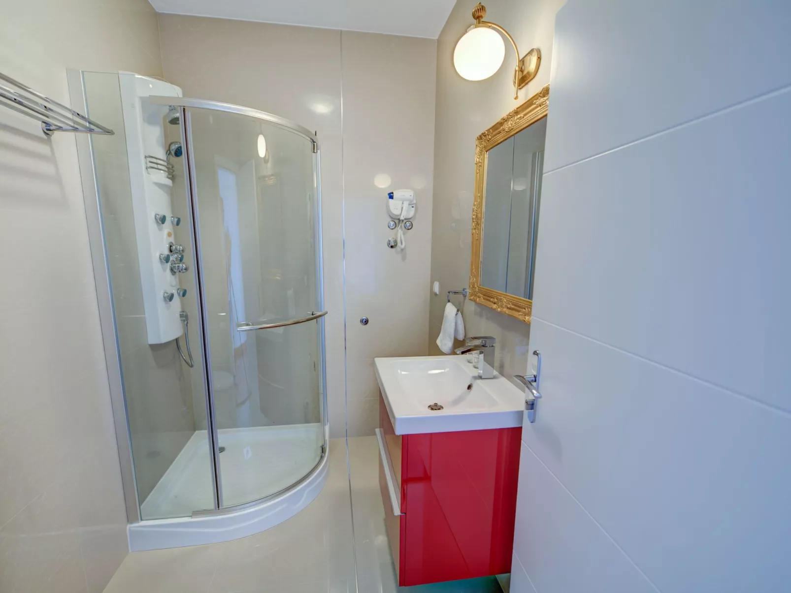 Wohnung für 4 Personen mit Pool-Binnen