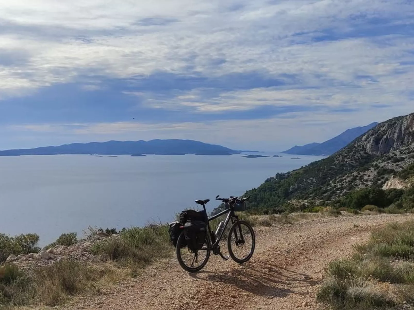 Mit Blick auf das Wasser-Buiten