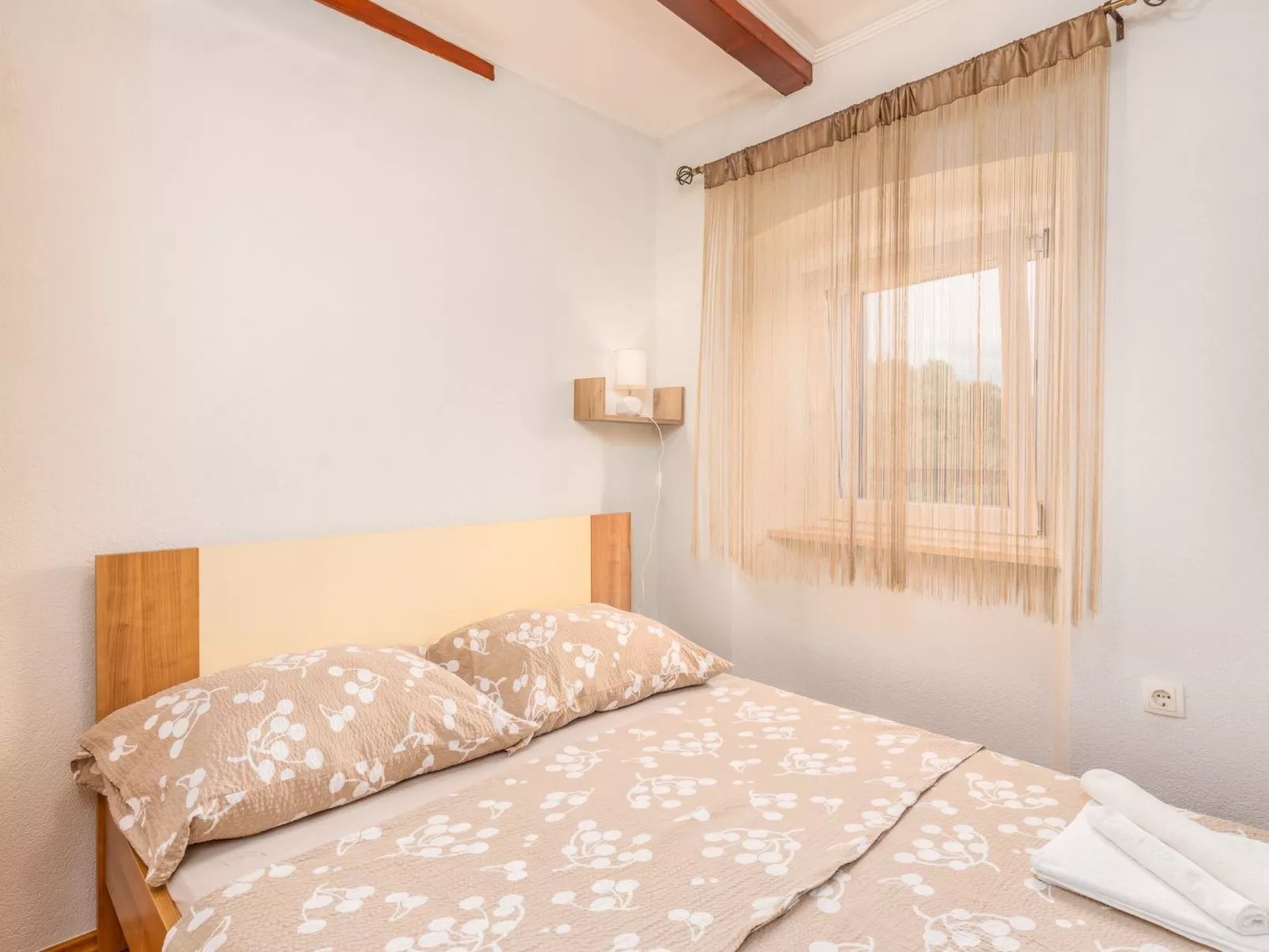 Appartement in Soline mit Großer Terrasse-Binnen