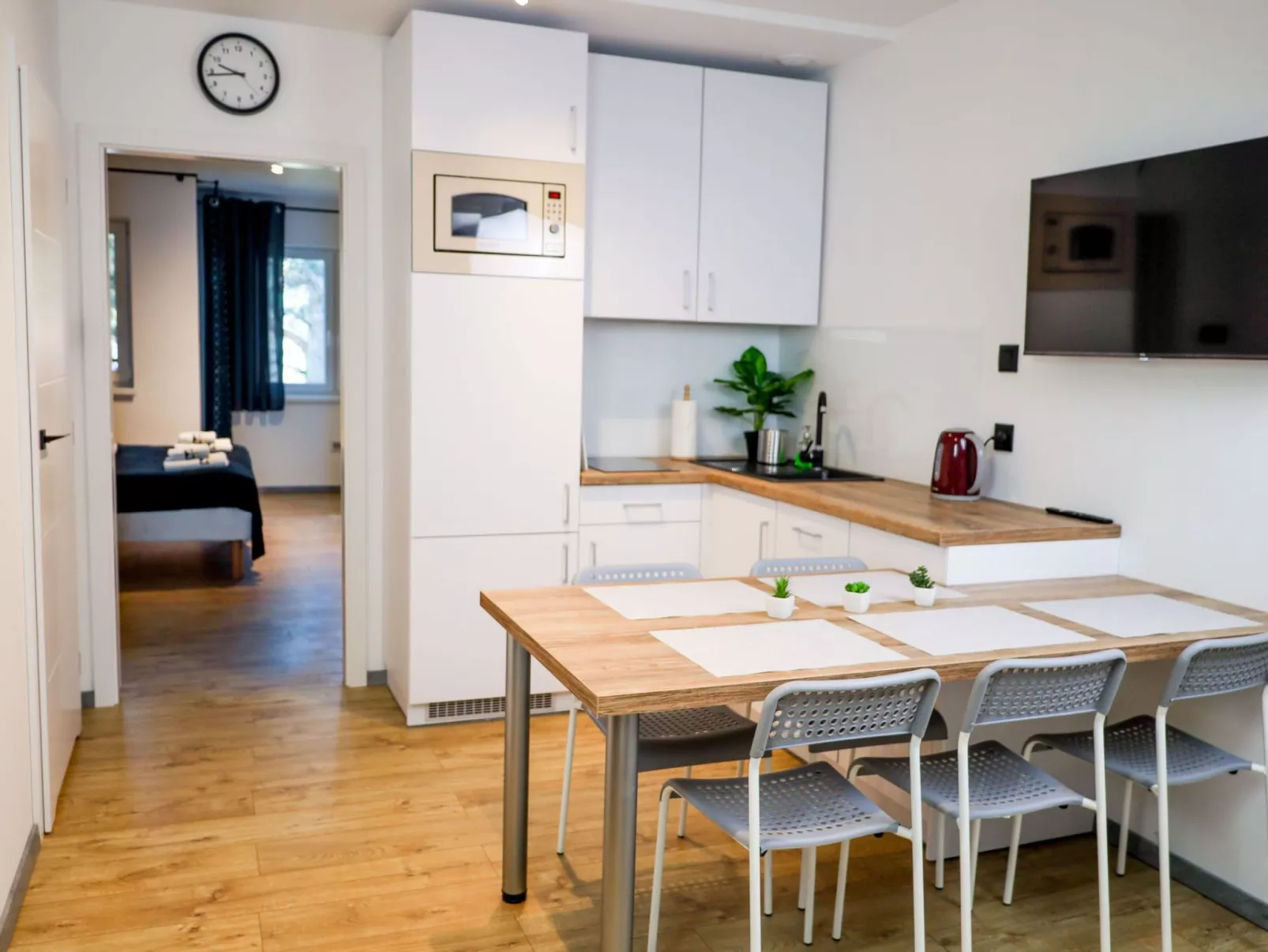 Studio-Wohnung "Apartment 16B" mit Schwimmbad