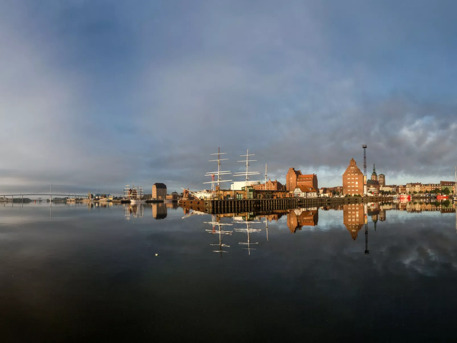 Poseidon-Image-tags.info