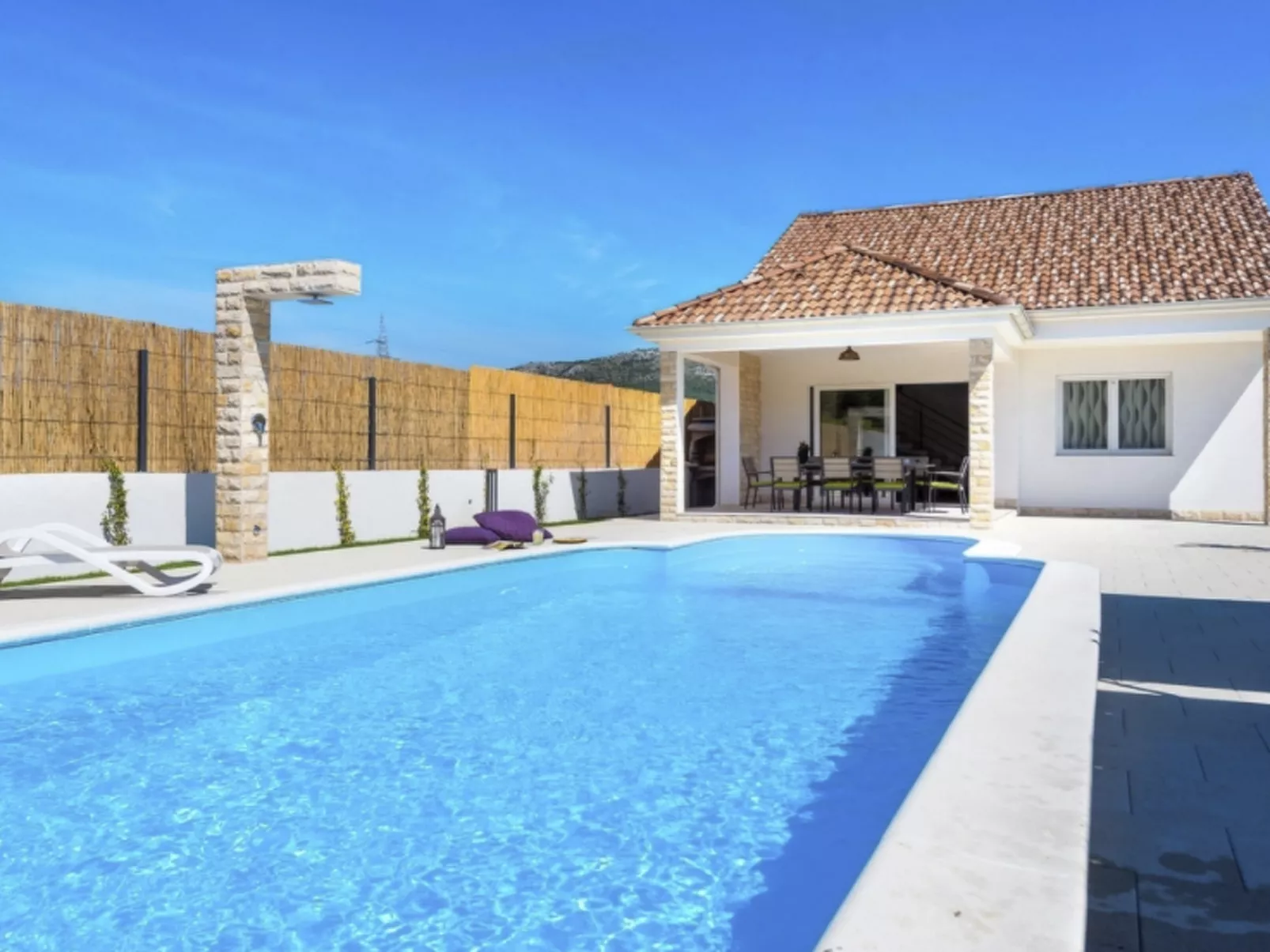 Villa Juhuhu in Dubrava kod Sibenik