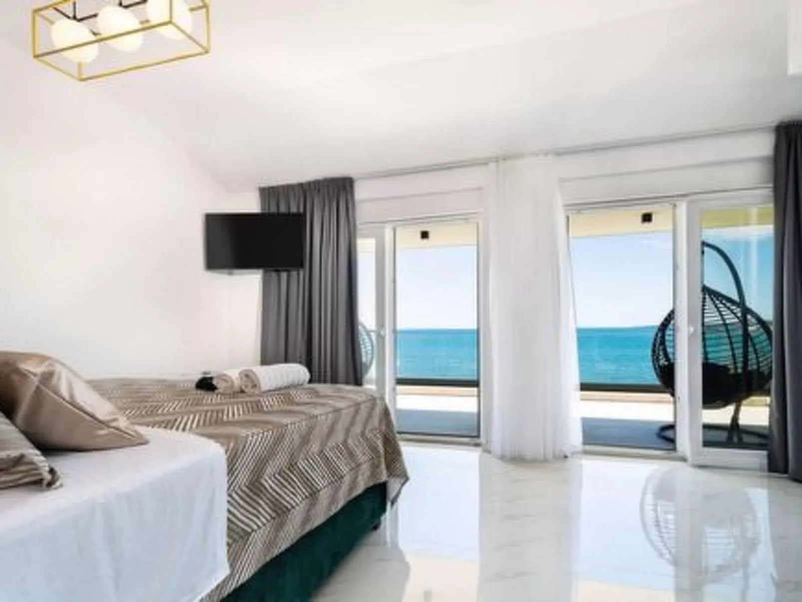 Luxuriöse Villa direkt am Meer - Agentur TA Leut-Binnen