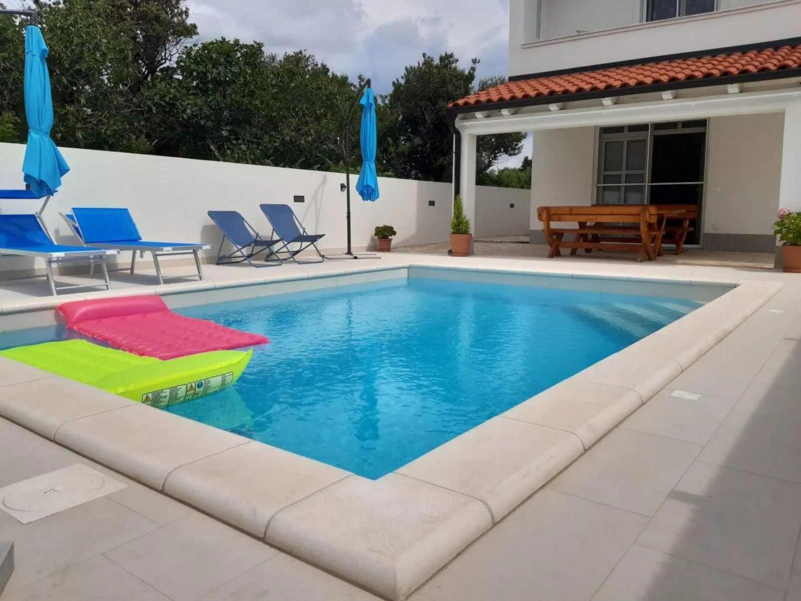 Luxuswohnung Bianca mit Pool