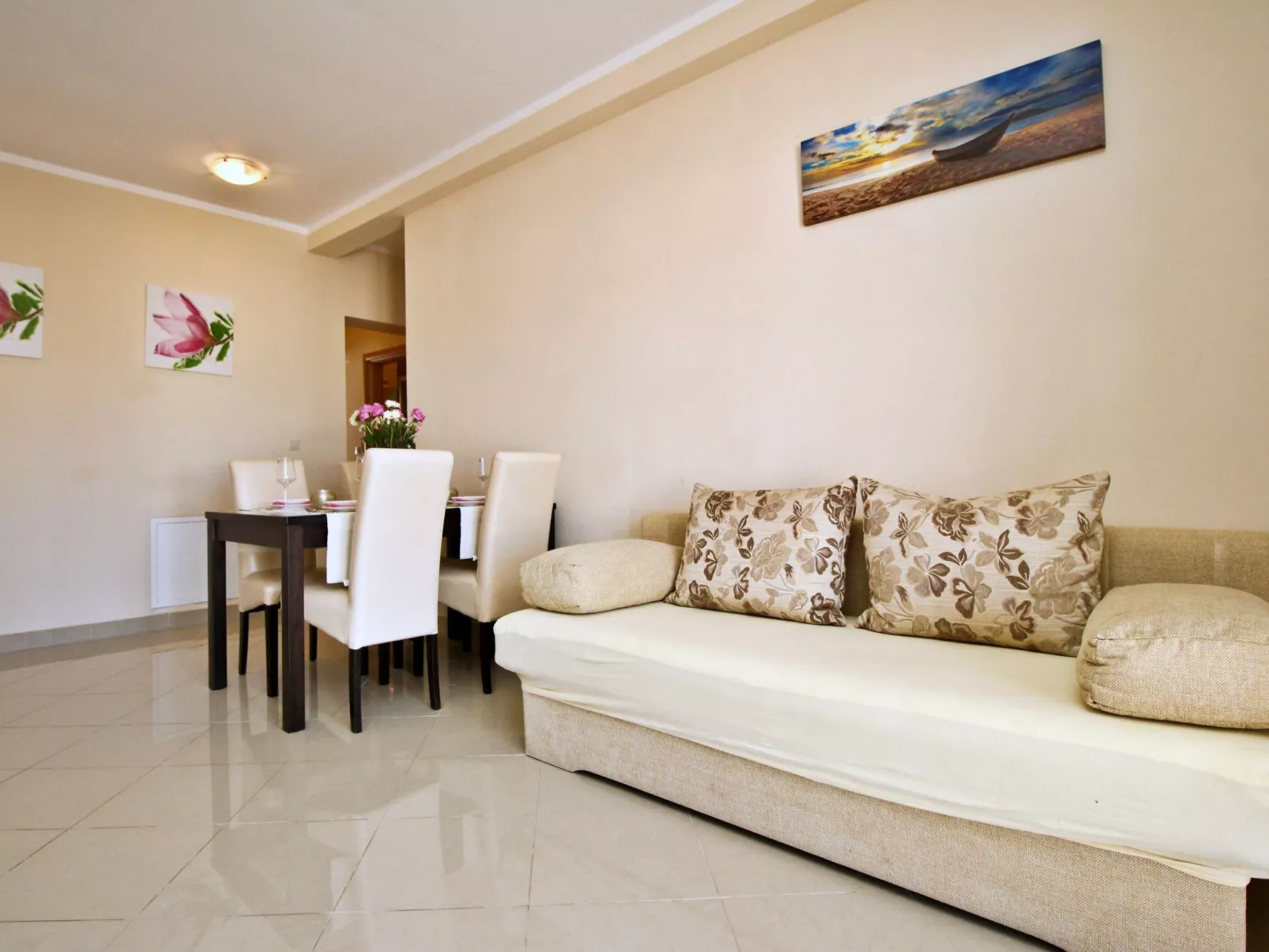 Apartment Ivanka-Binnen