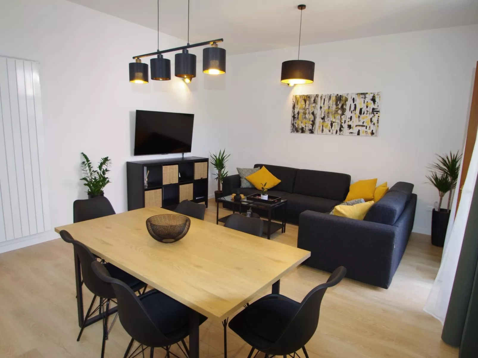 Moderne 2-Schlafzimmer-Wohnung in Pula-Image-tags.info