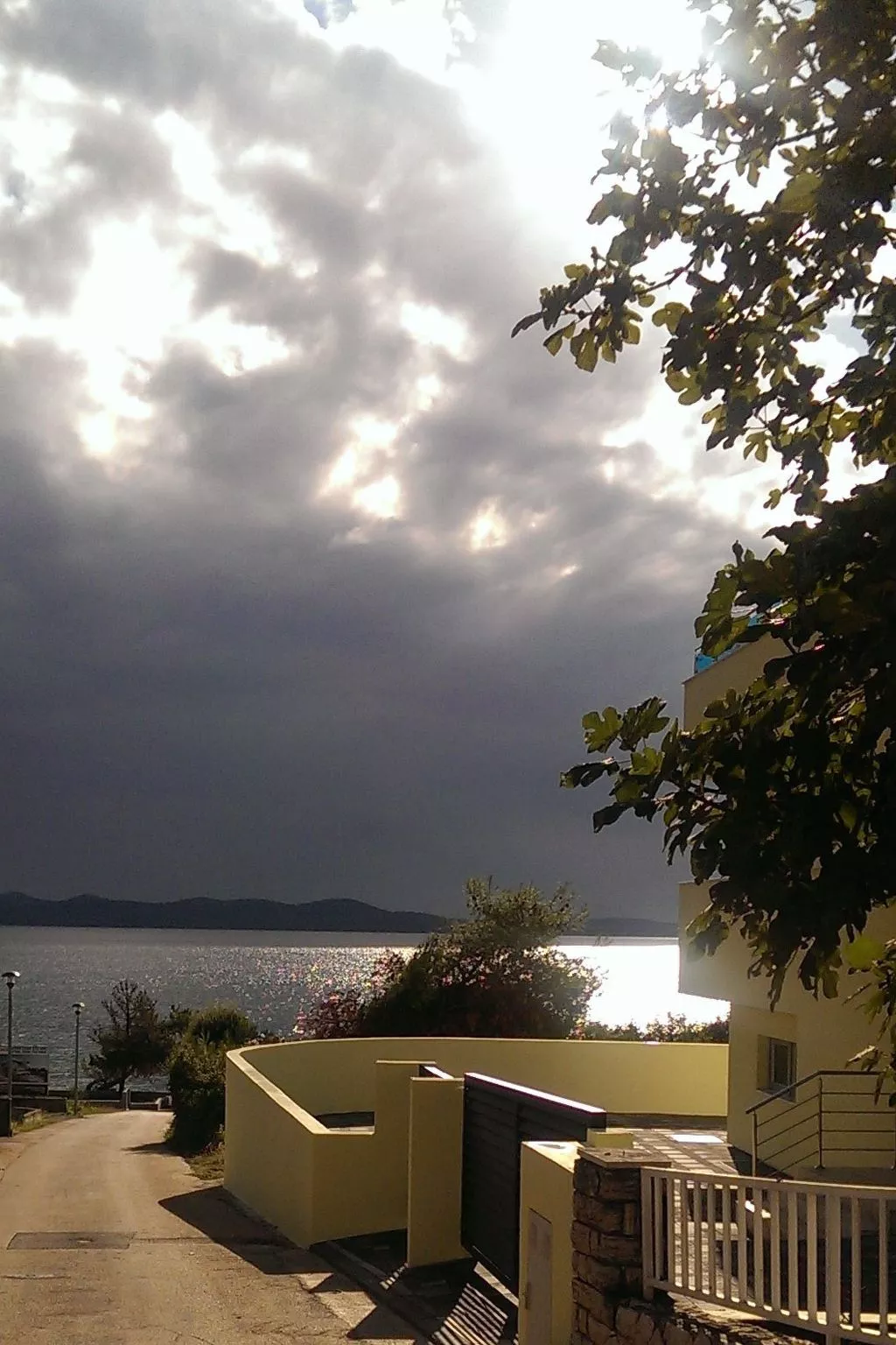 "Dantin" mit Blick auf das Wasser-Buiten