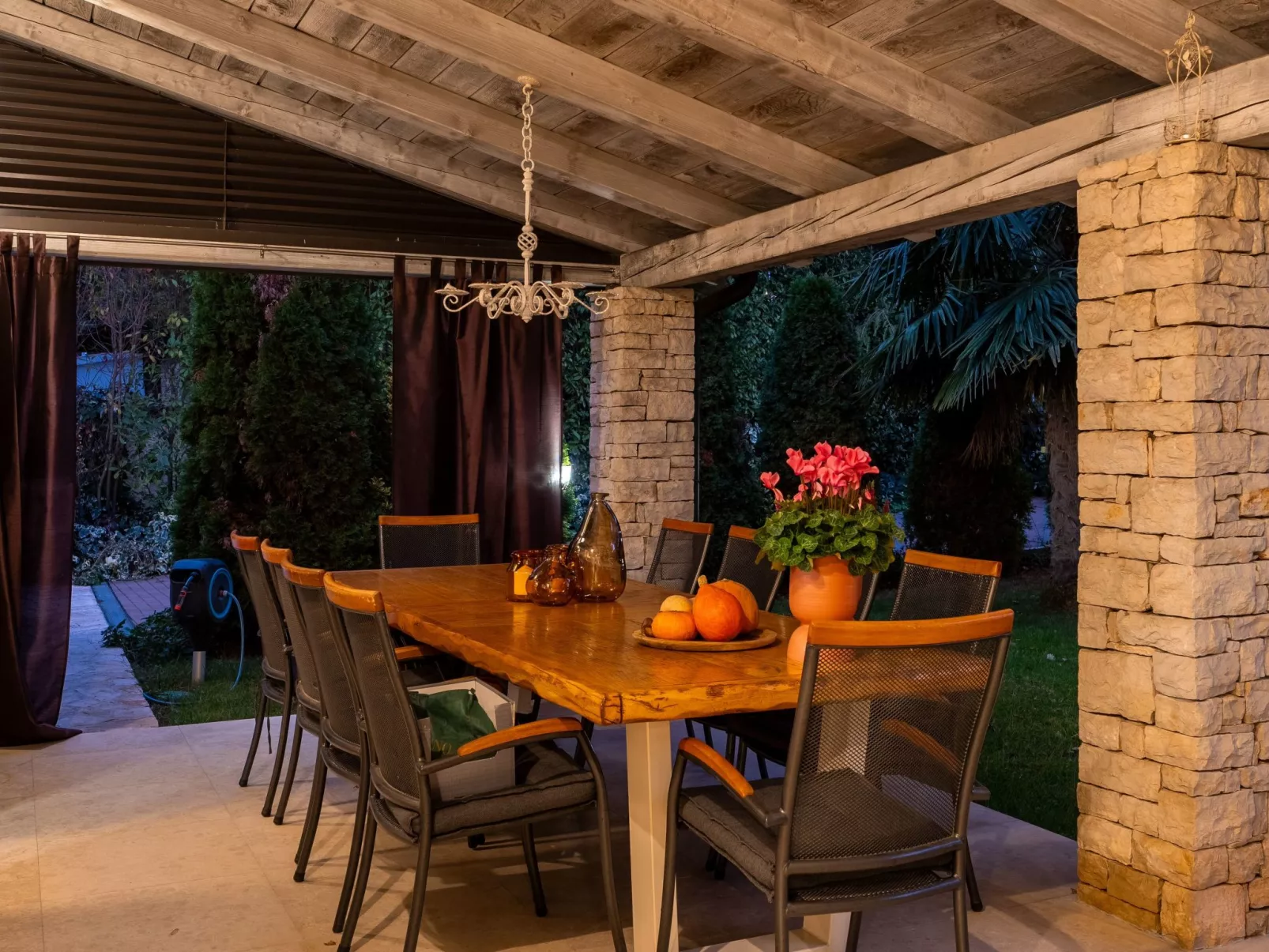 Villa Sunset Garden-Buiten