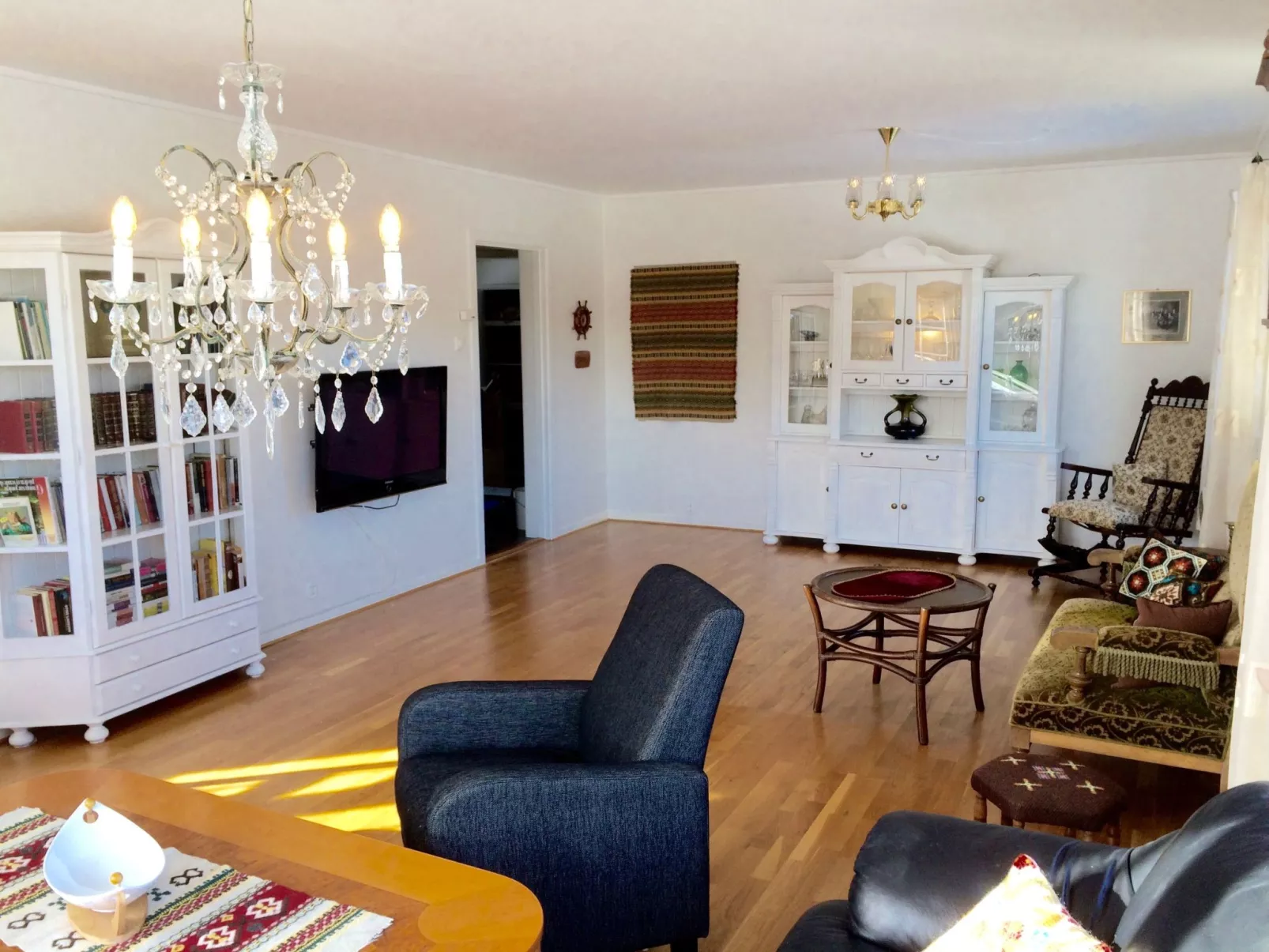 Mit Blick auf das Wasser-Binnen