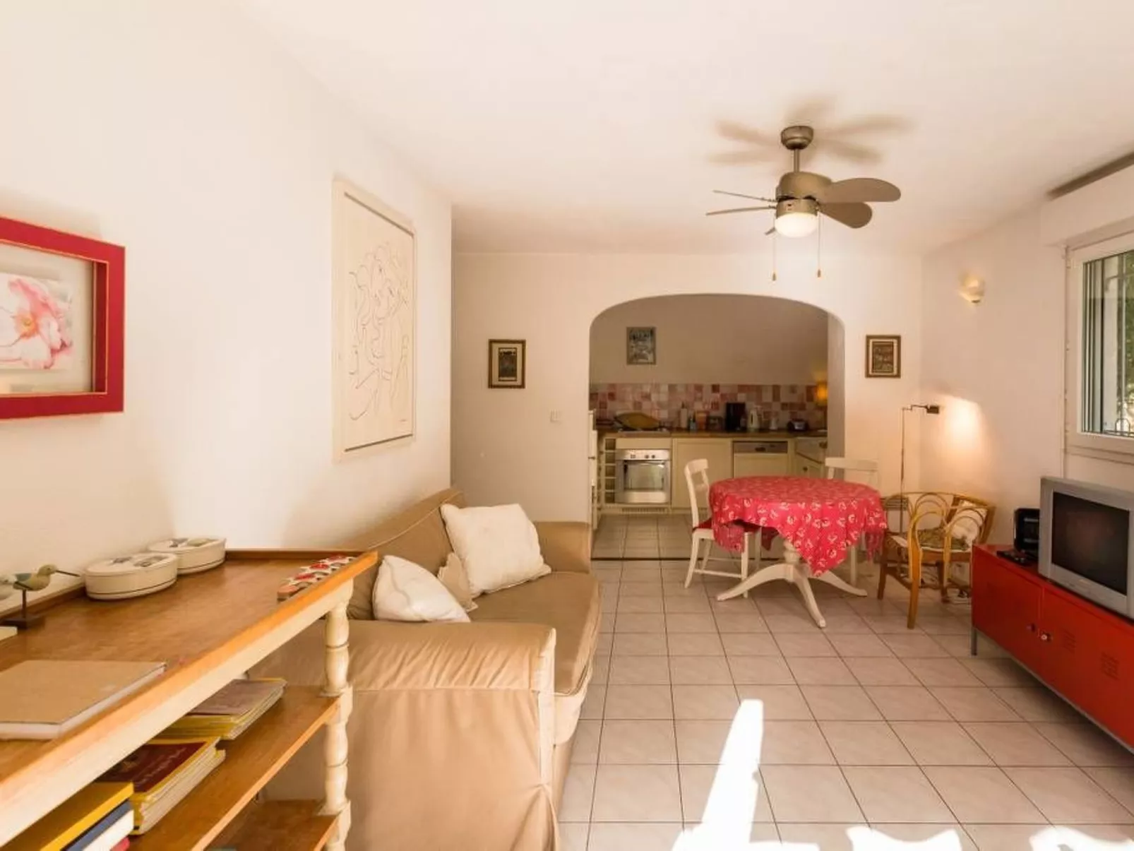 Mit privatem Garten und Terrasse