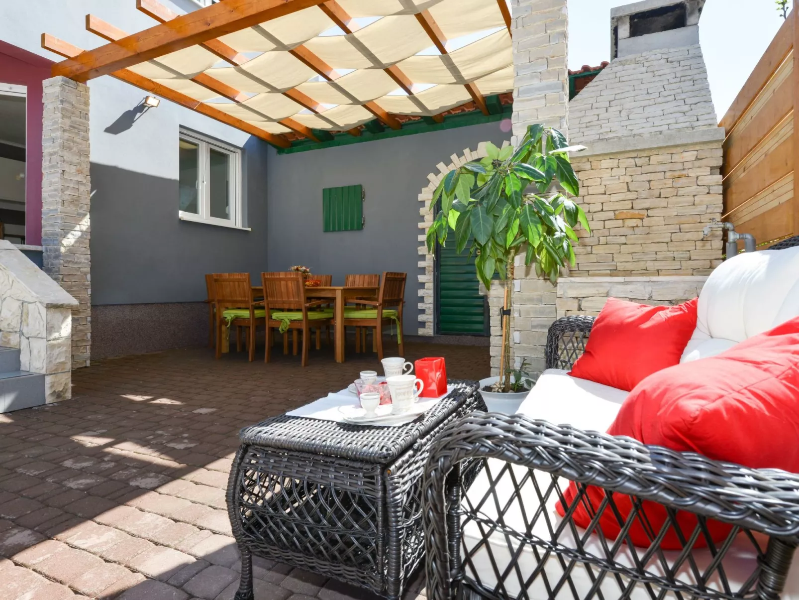 Villa Šima- Luxusappartement mit privatem Pool-Binnen