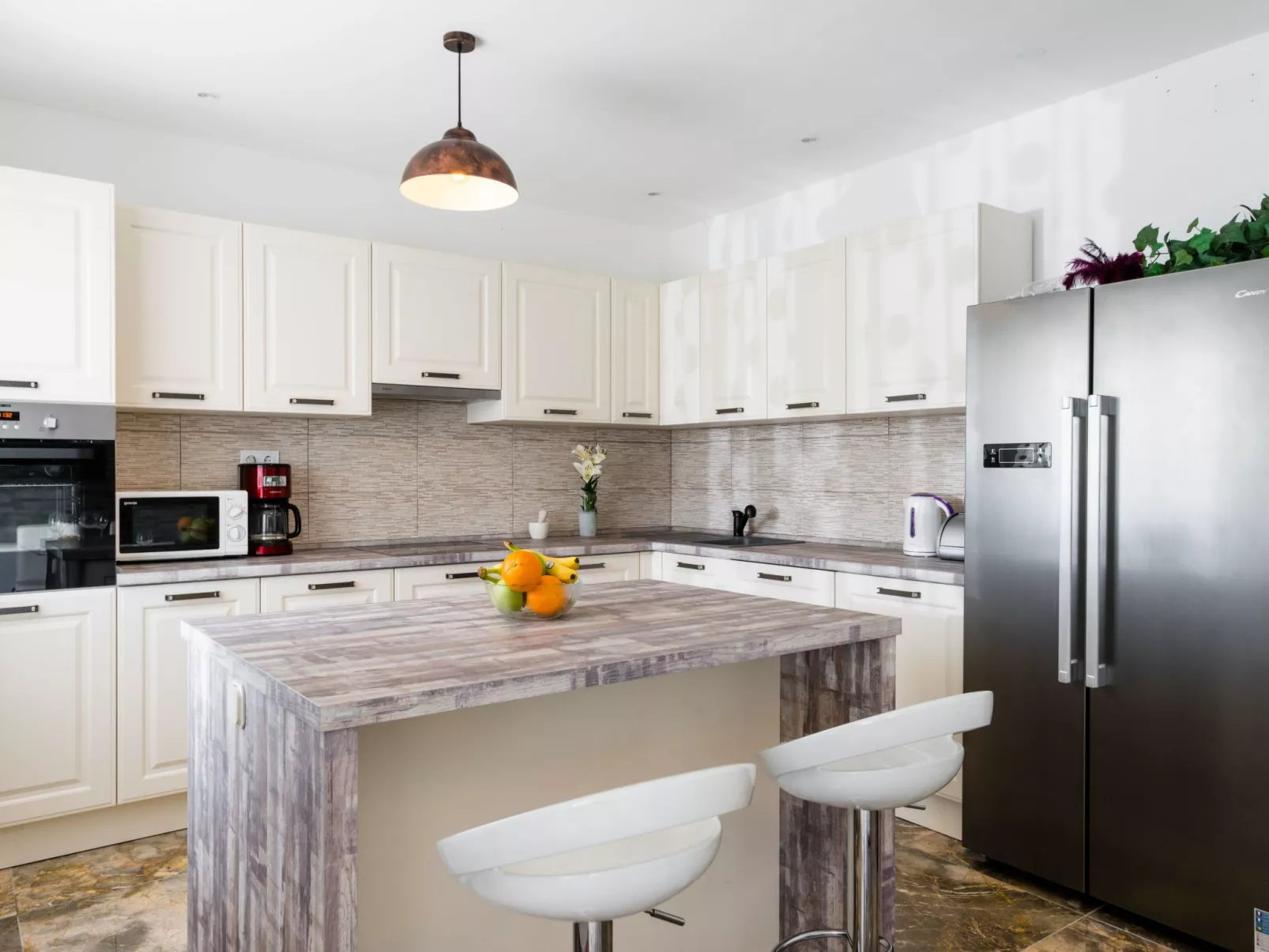 Seaside Villa Lara mit beheiztem Swimmingpool-Binnen