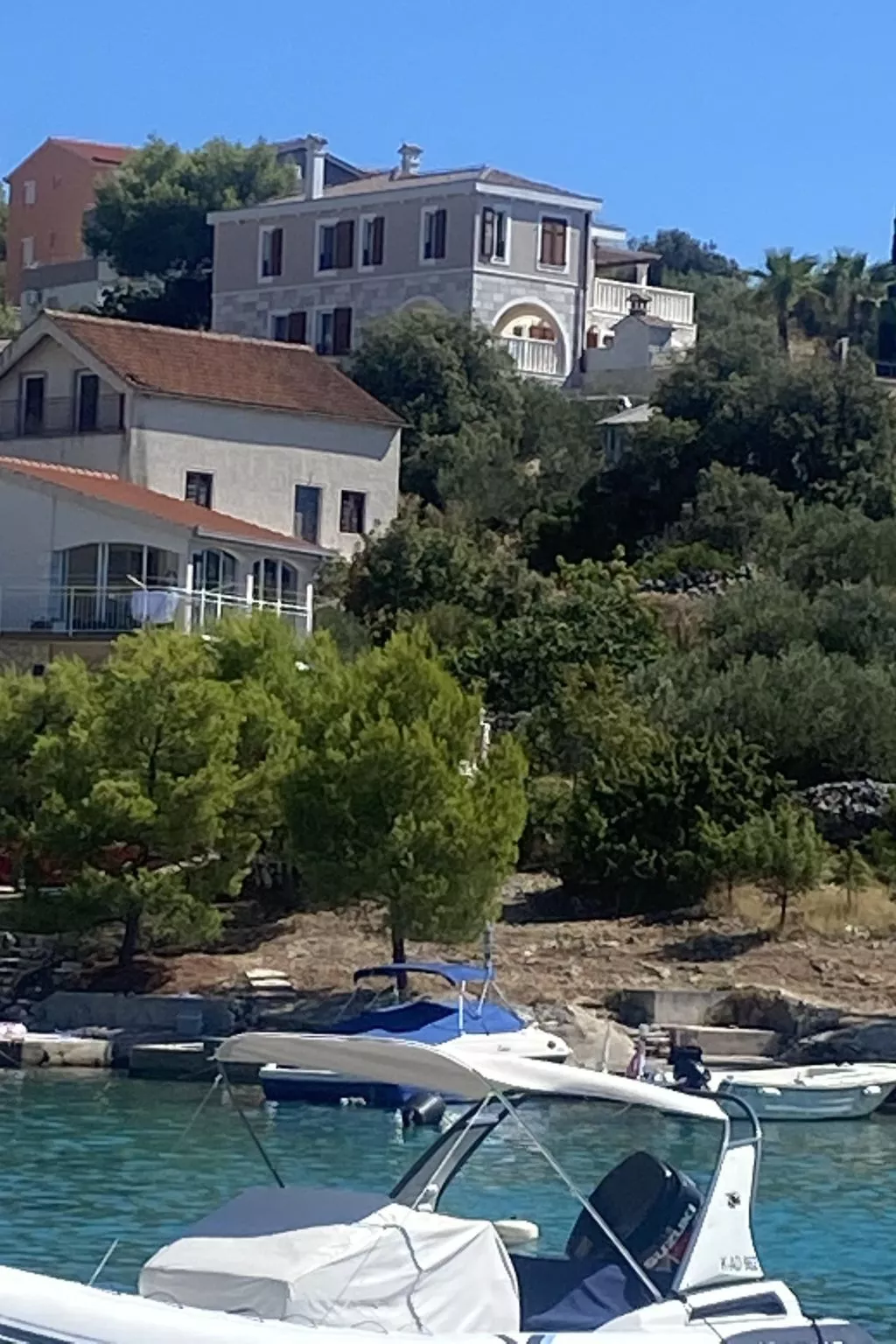 Villa Elena mit Pool, nur 60 Meter zum Meer-Buiten