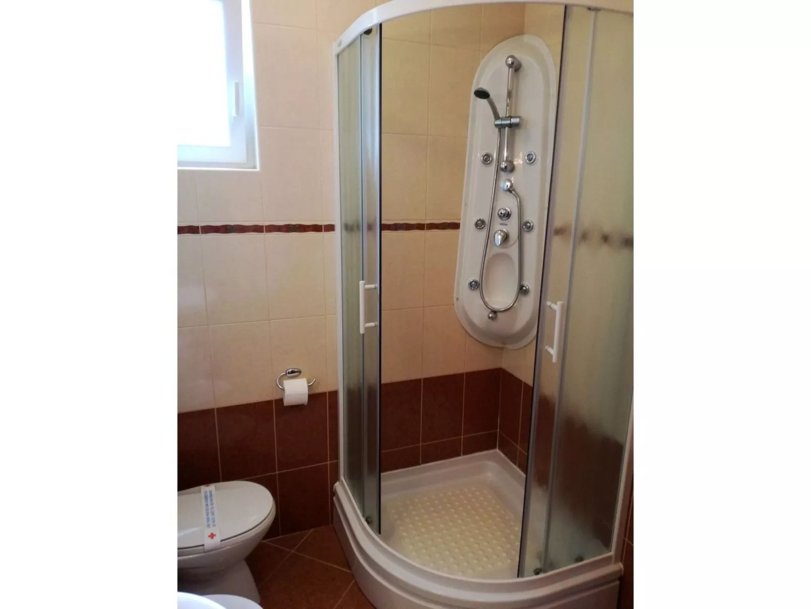 "Gemütlicher Garten" mit Terrasse-Image-tags.info