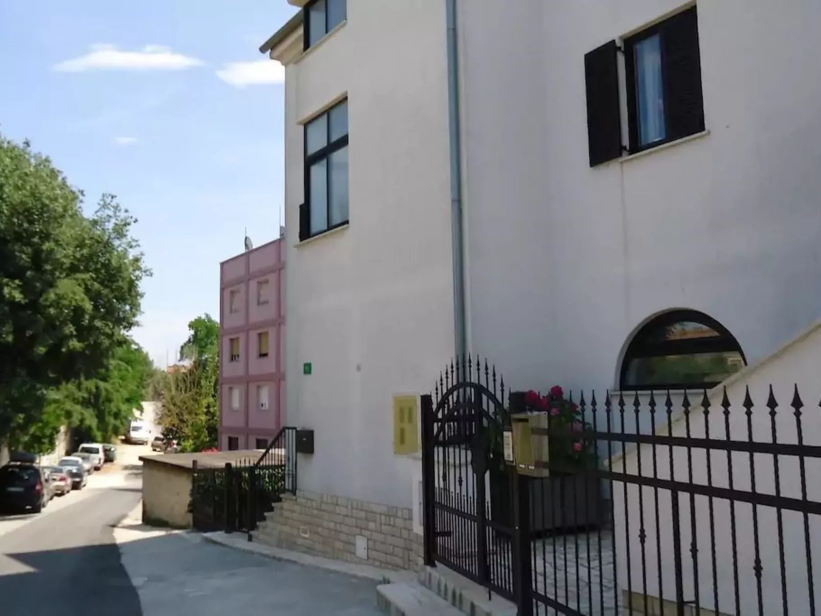 Wohnung mit Garten in der Nähe des Zentrums-Buiten